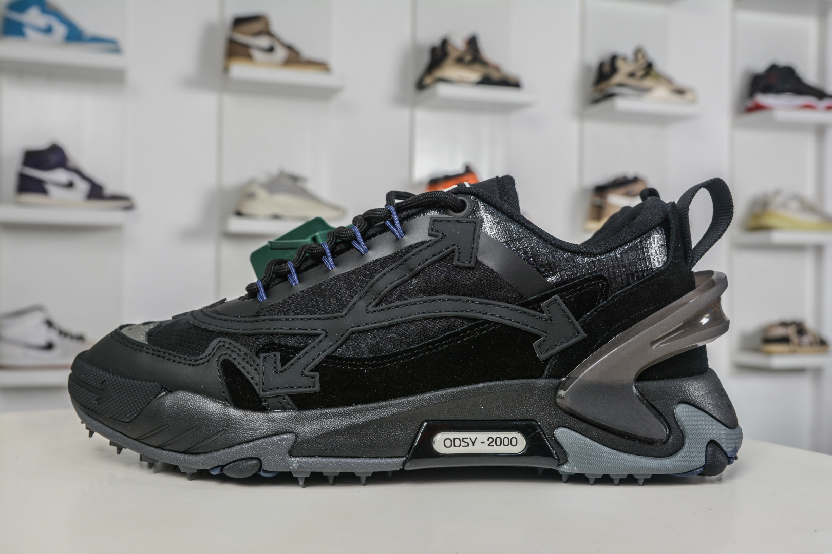 OFF-WHITE ODSY 圆头系带 耐磨 低帮 生活休闲鞋 OFF-WHITE ODSY 圆头系带 耐磨 低帮 生活休闲鞋