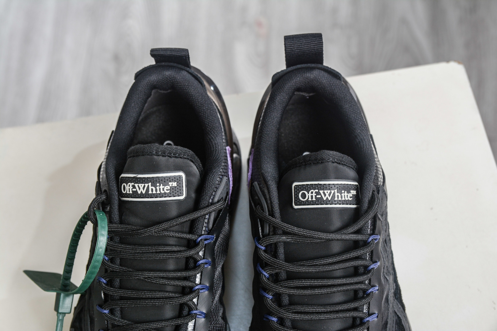 OFF-WHITE ODSY 圆头系带 耐磨 低帮 生活休闲鞋 OFF-WHITE ODSY 圆头系带 耐磨 低帮 生活休闲鞋