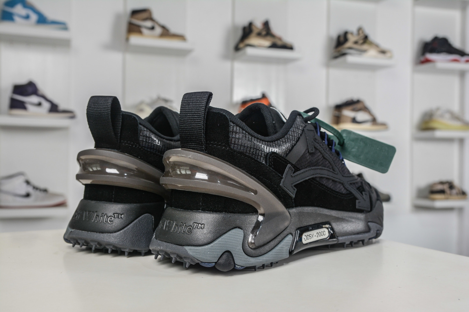 OFF-WHITE ODSY 圆头系带 耐磨 低帮 生活休闲鞋 OFF-WHITE ODSY 圆头系带 耐磨 低帮 生活休闲鞋