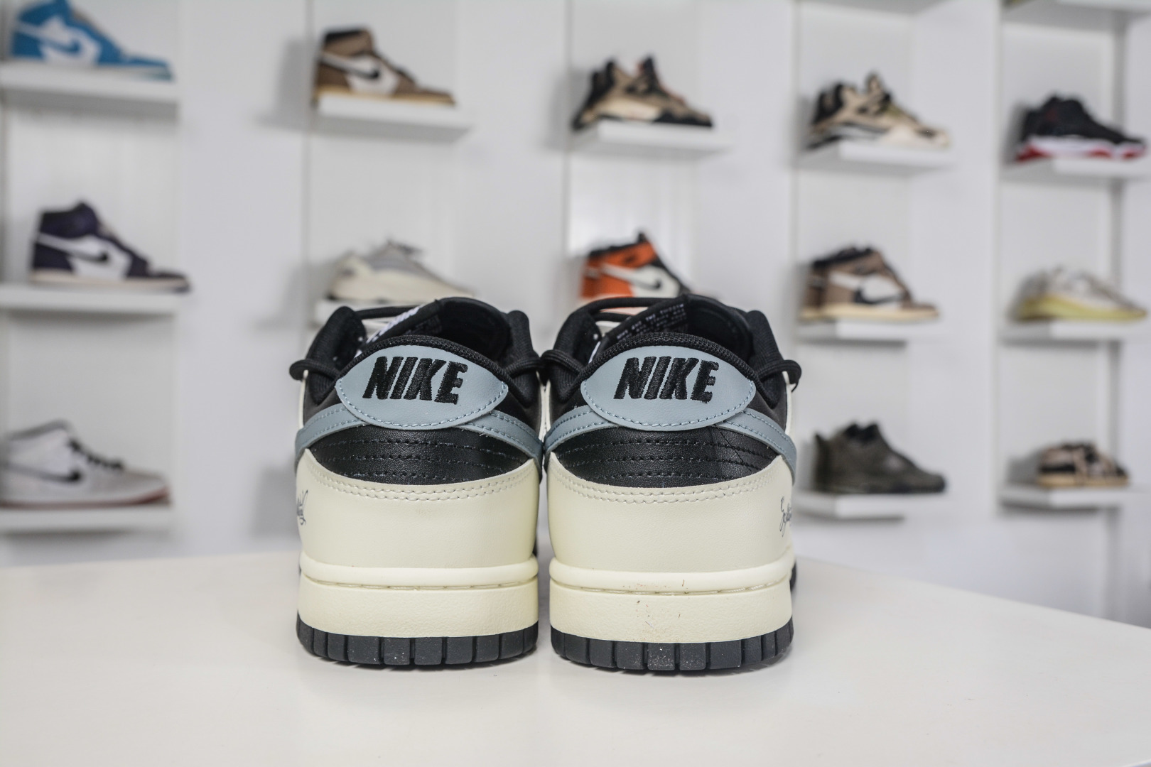 NK Dunk Low 射手座 此款鞋面以米白色为主调 HF5441-100 NK Dunk Low 射手座 此款鞋面以米白色为主调 HF5441-100