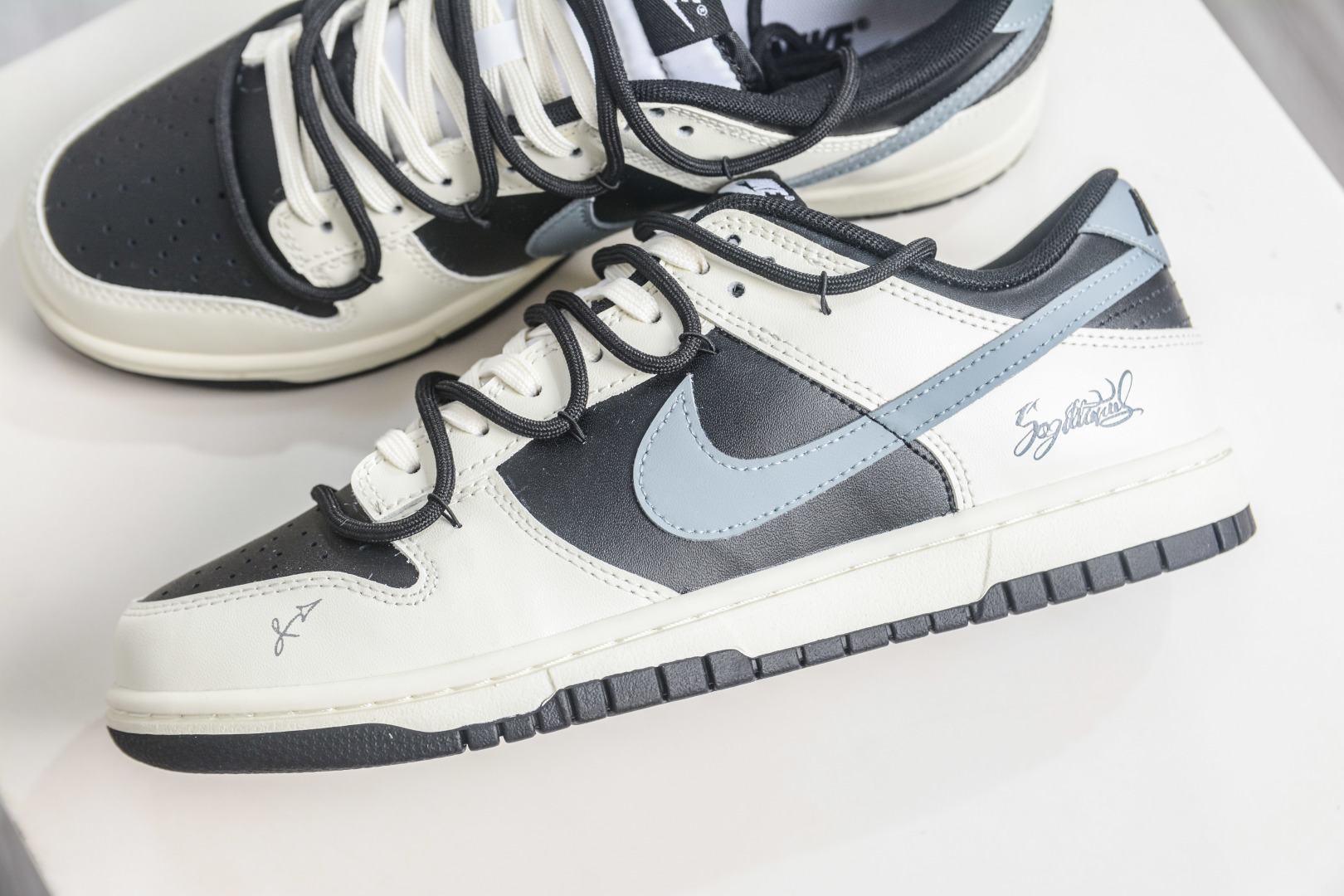 NK Dunk Low 射手座 此款鞋面以米白色为主调 HF5441-100 NK Dunk Low 射手座 此款鞋面以米白色为主调 HF5441-100