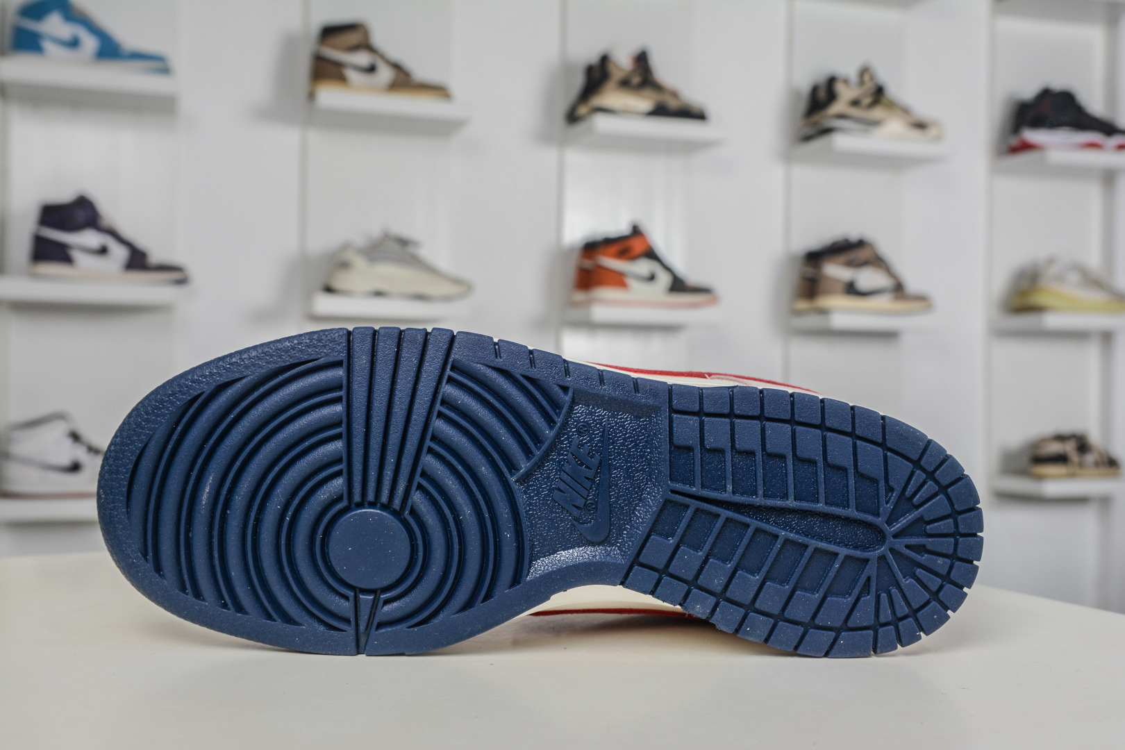 Nike SB Dunk Low x Superme SUP联名-米白红粉 XZ5899-112 Nike SB Dunk Low x Superme SUP联名-米白红粉 XZ5899-112
