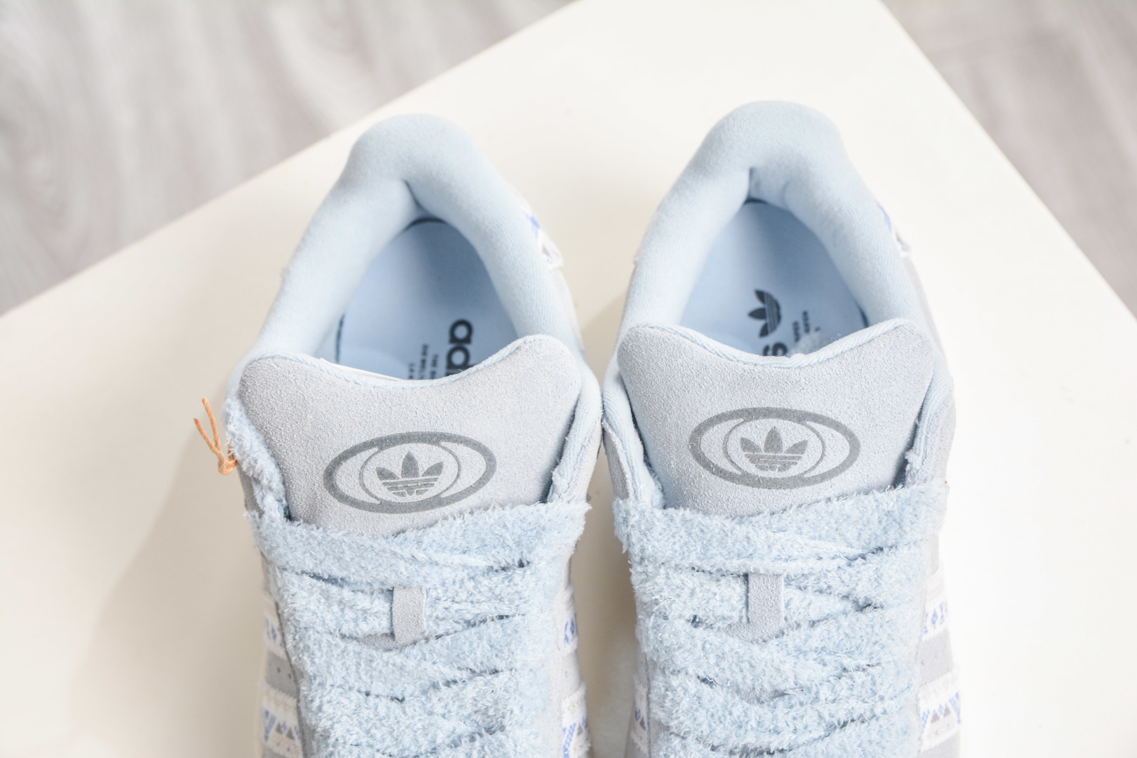 Adidas Originals Campus 00s 百搭单品学院系列面包风经典复古低帮百搭休闲运动板鞋 JK4301 Adidas Originals Campus 00s 百搭单品学院系列面包风经典复古低帮百搭休闲运动板鞋 JK4301