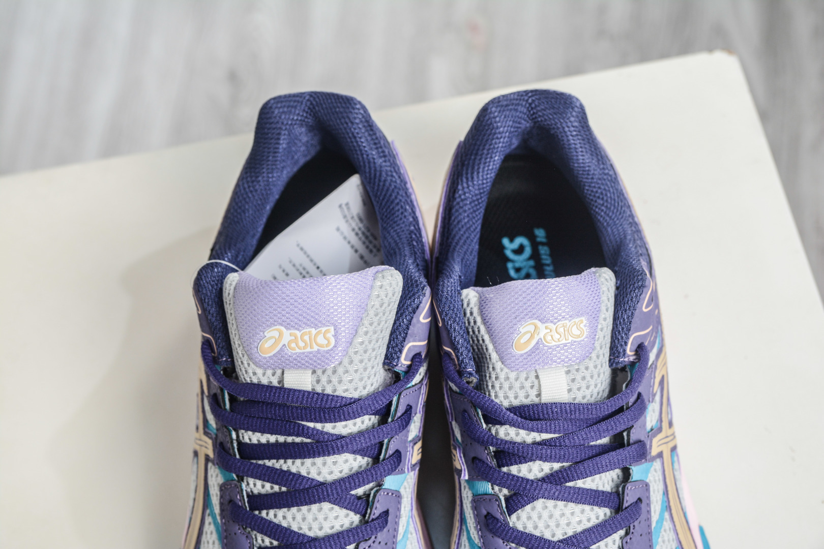 Asics Gel-Cumulus 16 亚瑟士复古透气休闲缓震耐磨跑步鞋 1203A733-100 Asics Gel-Cumulus 16 亚瑟士复古透气休闲缓震耐磨跑步鞋 1203A733-100