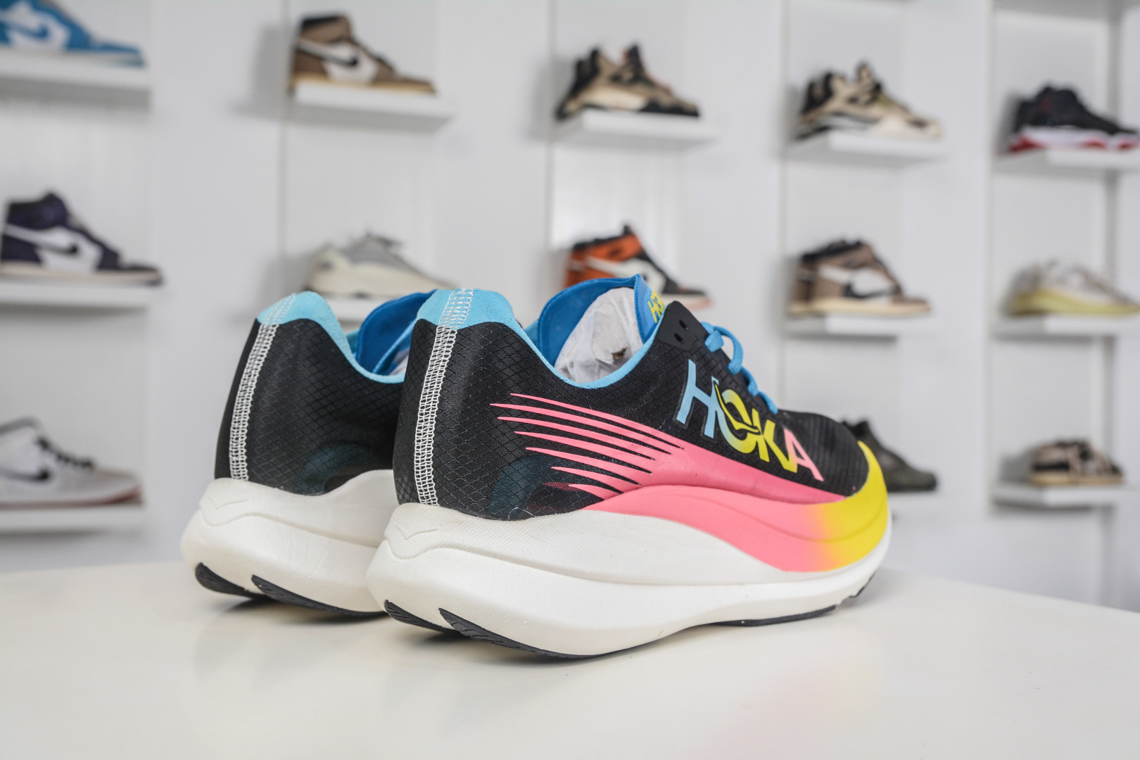 170 X版 HOKA ONE ONE Rocket X 2 火箭系列 半透明蝉翼网眼透气跑步鞋 1127927/HEIH-Chinese UA Cheap High Quatity Brand Clothes Bags handbags Sneakers wholesale wholesaler seller from China Factory suppliers Fashion Clothing Shoes best Quality Beautiful Price 170 X版 HOKA ONE ONE Rocket X 2 火箭系列 半透明蝉翼网眼透气跑步鞋 1127927/HEIH