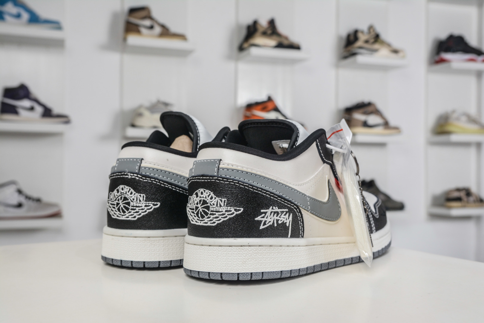 Air Jordan 1 Retro Low x Stussy 斯图西联名-黑白 QL1988-008