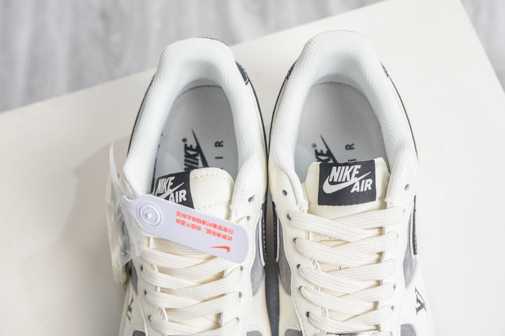 Nike Air Force 1 Low 07 x Louis Vuitton LV联名-白灰黑 KG6699-F33 Nike Air Force 1 Low 07 x Louis Vuitton LV联名-白灰黑 KG6699-F33
