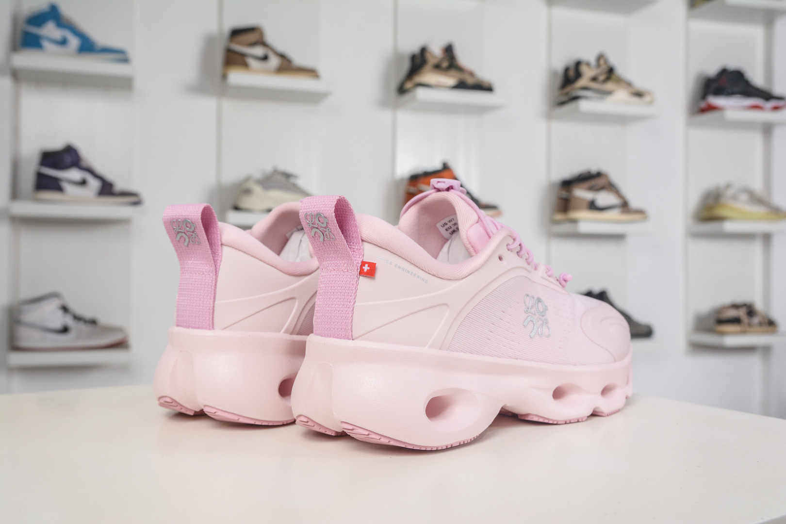 X版 HOKA ONE ONE Rocket X 2 火箭系列 半透明蝉翼网眼透气跑步鞋 1127927/EPCM X版 HOKA ONE ONE Rocket X 2 火箭系列 半透明蝉翼网眼透气跑步鞋 1127927/EPCM