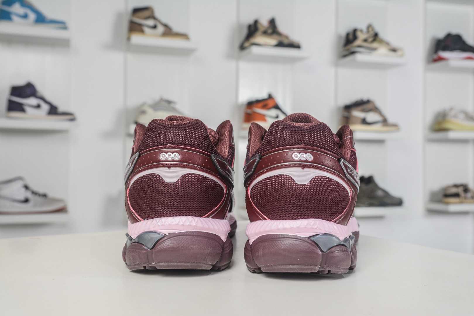 Asics Gel-Cumulus 16 亚瑟士复古透气休闲缓震耐磨跑步鞋 1203A733-600 Asics Gel-Cumulus 16 亚瑟士复古透气休闲缓震耐磨跑步鞋 1203A733-600