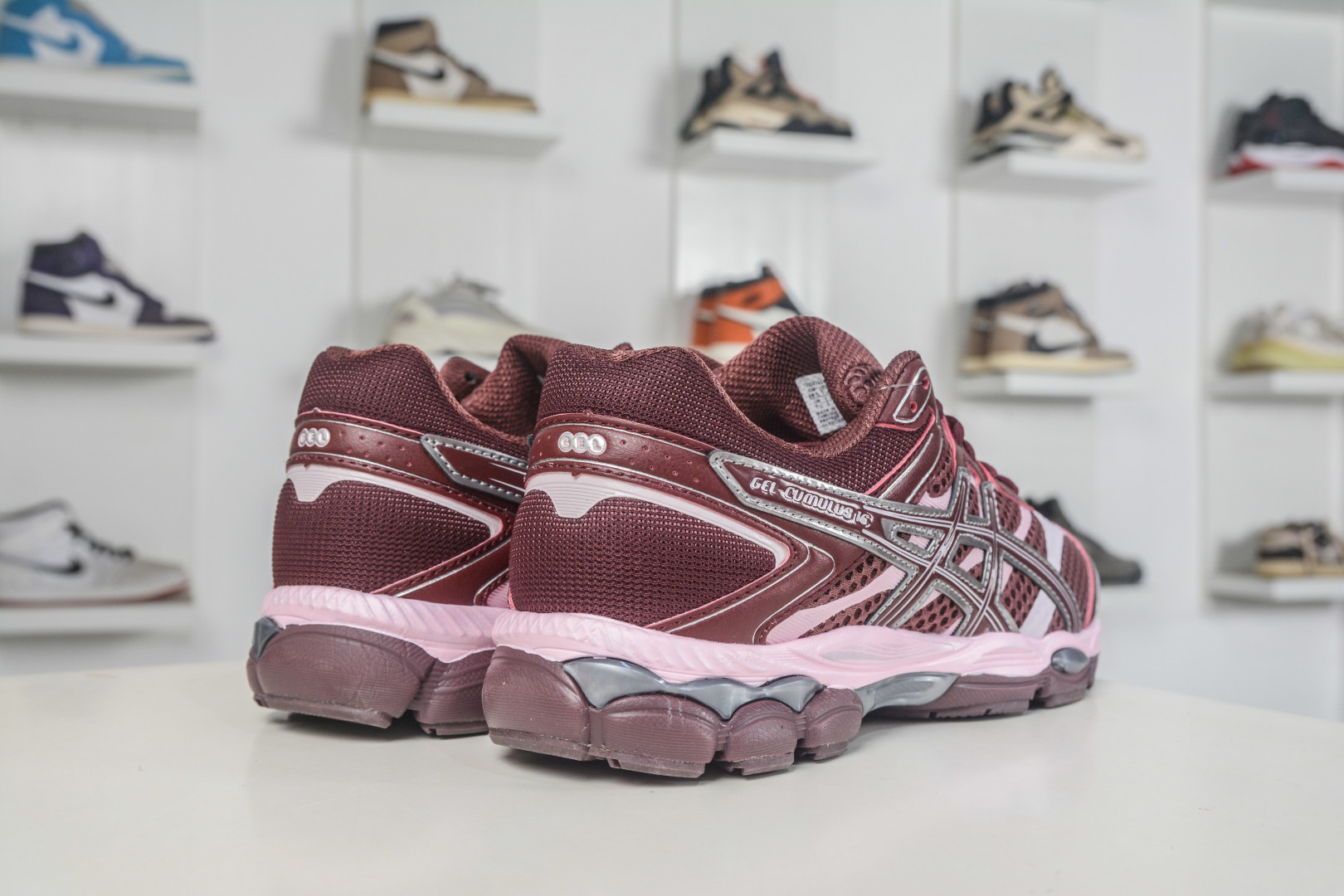 Asics Gel-Cumulus 16 亚瑟士复古透气休闲缓震耐磨跑步鞋 1203A733-600 Asics Gel-Cumulus 16 亚瑟士复古透气休闲缓震耐磨跑步鞋 1203A733-600