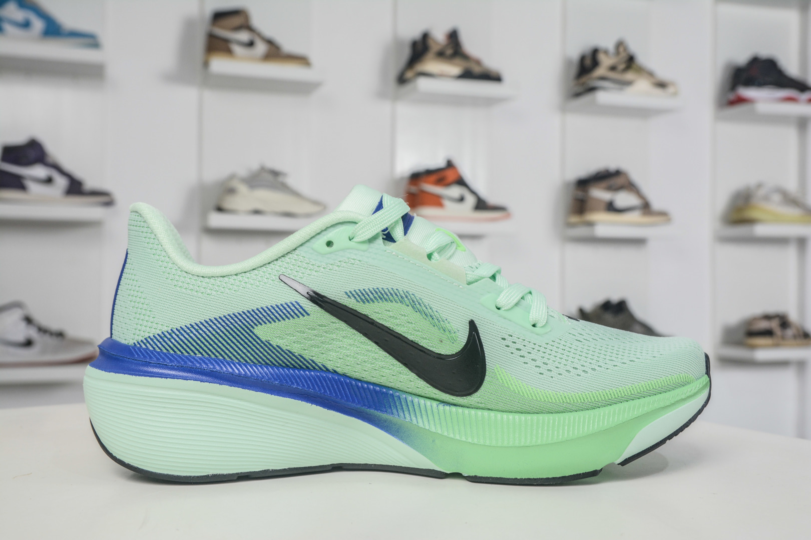 Air Zoom Pegasus 飞马42 IB1873-702 Air Zoom Pegasus 飞马42 IB1873-702