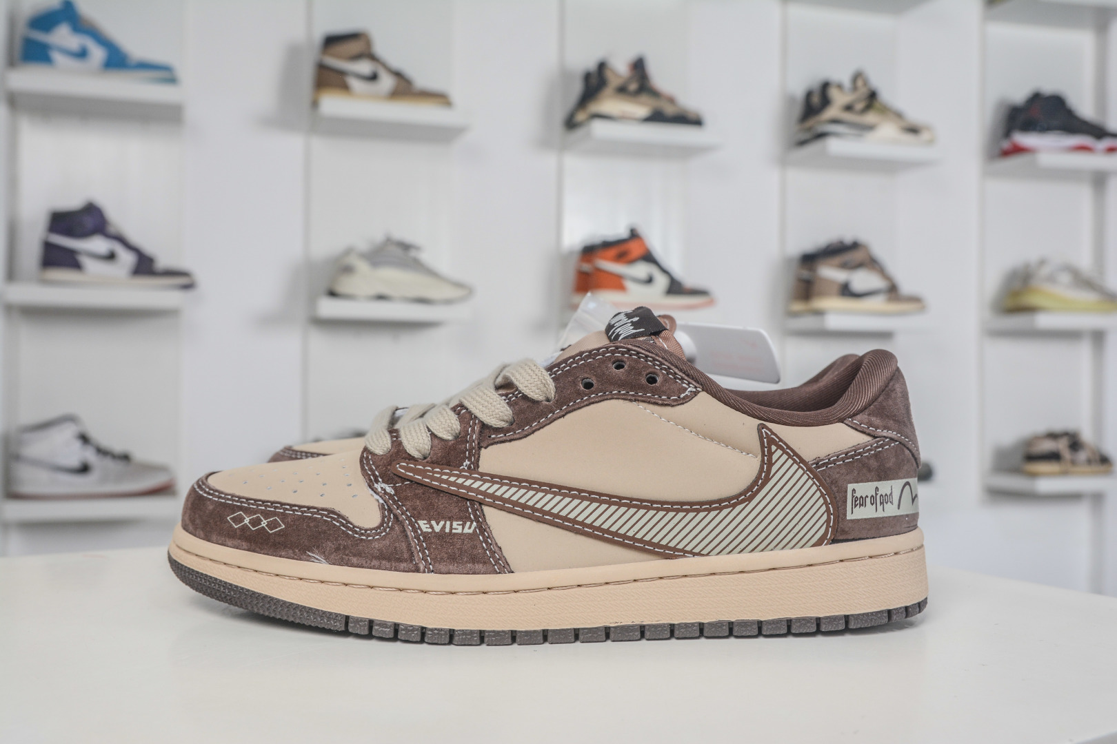 270 TS x Air Jordan x Fear Of God AJ1 Low 倒钩低帮联名FOG-深棕 XS2025-092