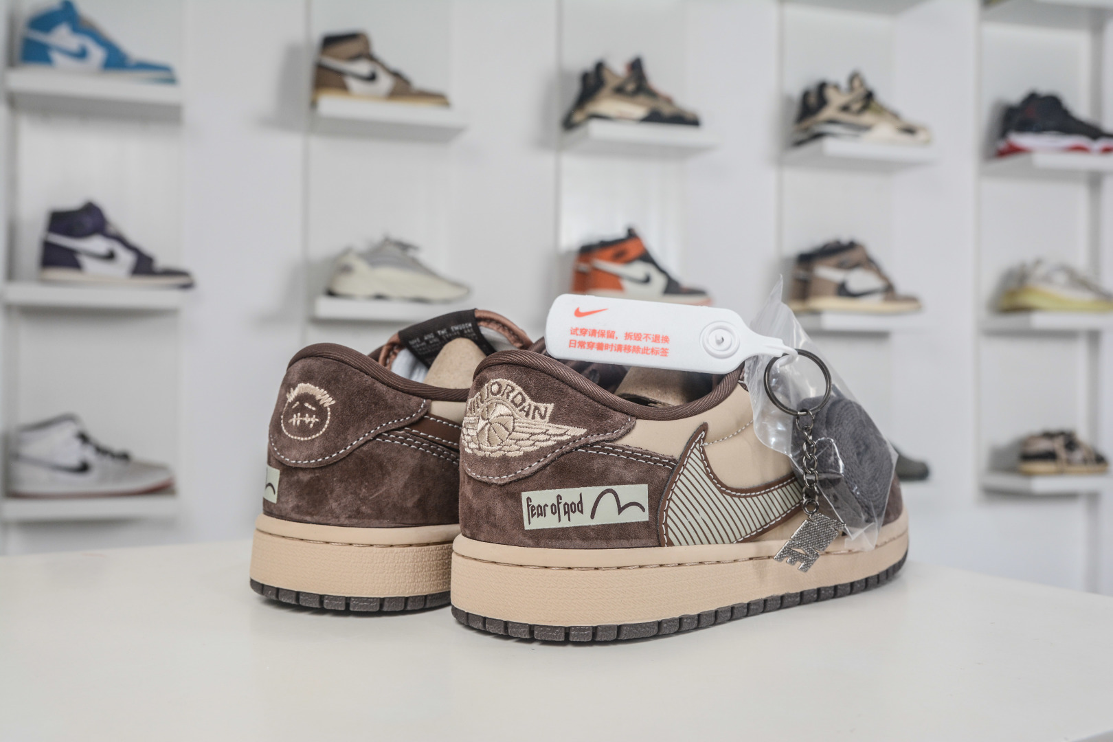 270 TS x Air Jordan x Fear Of God AJ1 Low 倒钩低帮联名FOG-深棕 XS2025-092
