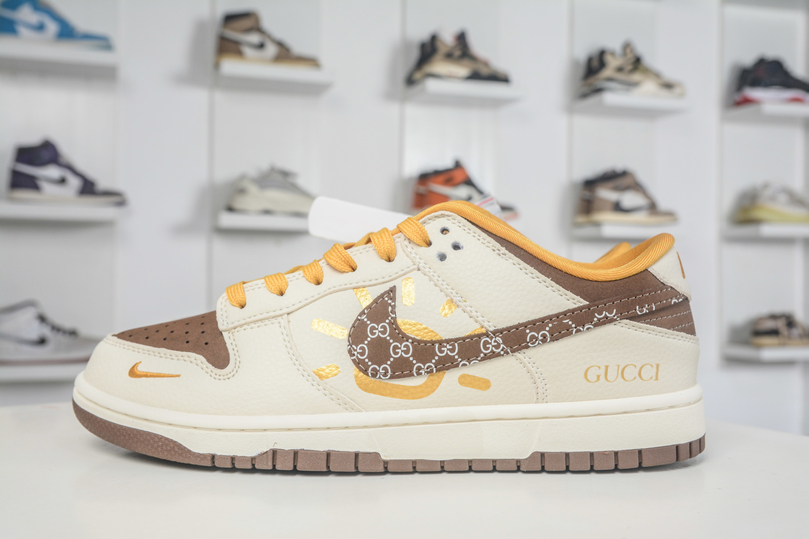 270 Air Jordan 1 Retro Low x GUCCI 古驰联名-米白棕黄 SD8888-009-Chinese UA Cheap High Quatity Brand Clothes Bags handbags Sneakers wholesale wholesaler seller from China Factory suppliers Fashion Clothing Shoes best Quality Beautiful Price 270 Air Jordan 1 Retro Low x GUCCI 古驰联名-米白棕黄 SD8888-009