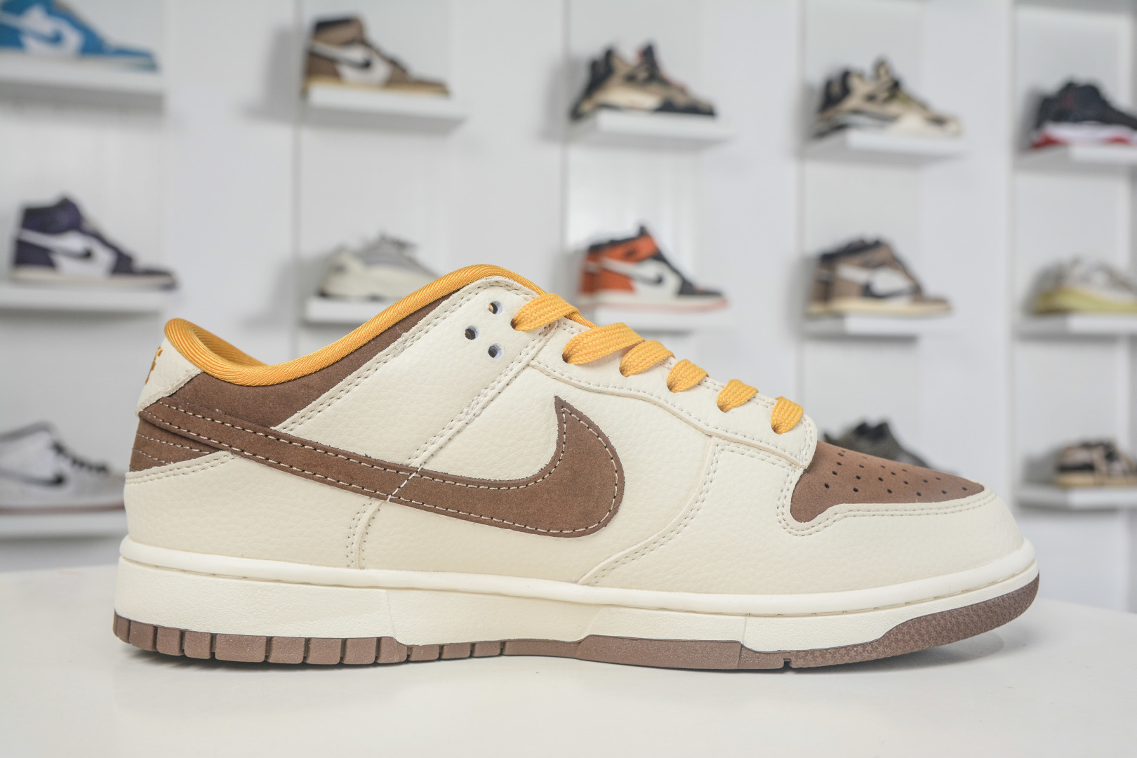 270 Air Jordan 1 Retro Low x GUCCI 古驰联名-米白棕黄 SD8888-009-Chinese UA Cheap High Quatity Brand Clothes Bags handbags Sneakers wholesale wholesaler seller from China Factory suppliers Fashion Clothing Shoes best Quality Beautiful Price 270 Air Jordan 1 Retro Low x GUCCI 古驰联名-米白棕黄 SD8888-009