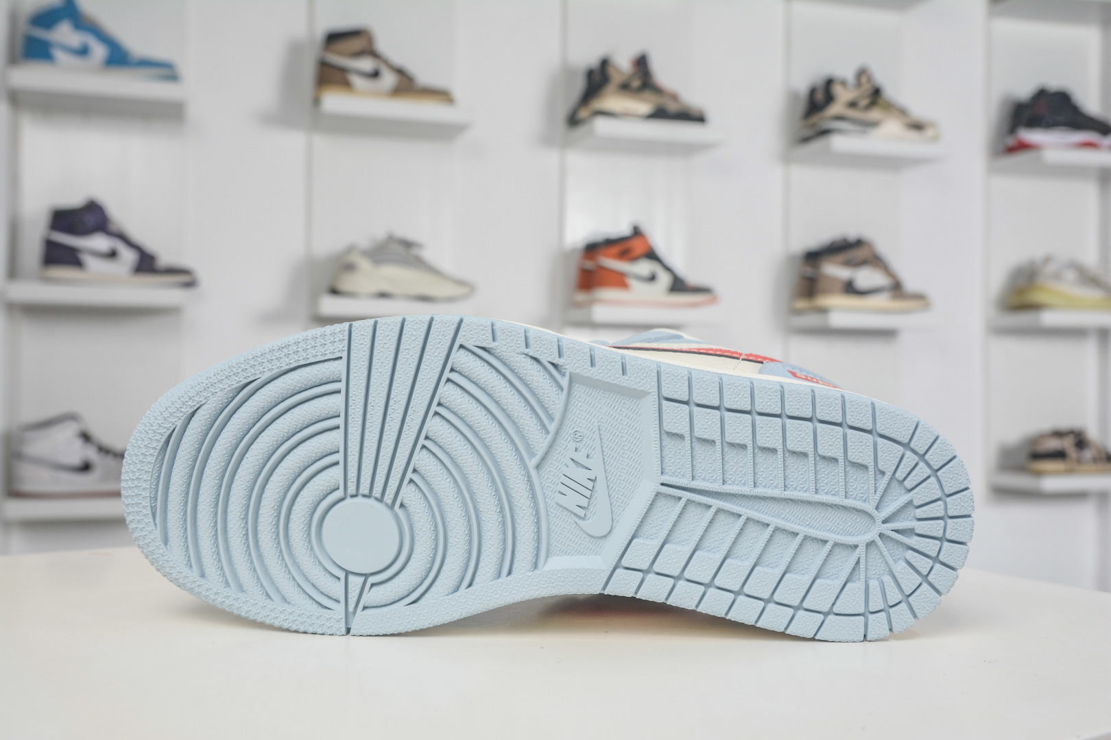 Air Jordan 1 Retro Low x Supreme SUP联名-白浅蓝红钩 QJ1988-012 Air Jordan 1 Retro Low x Supreme SUP联名-白浅蓝红钩 QJ1988-012