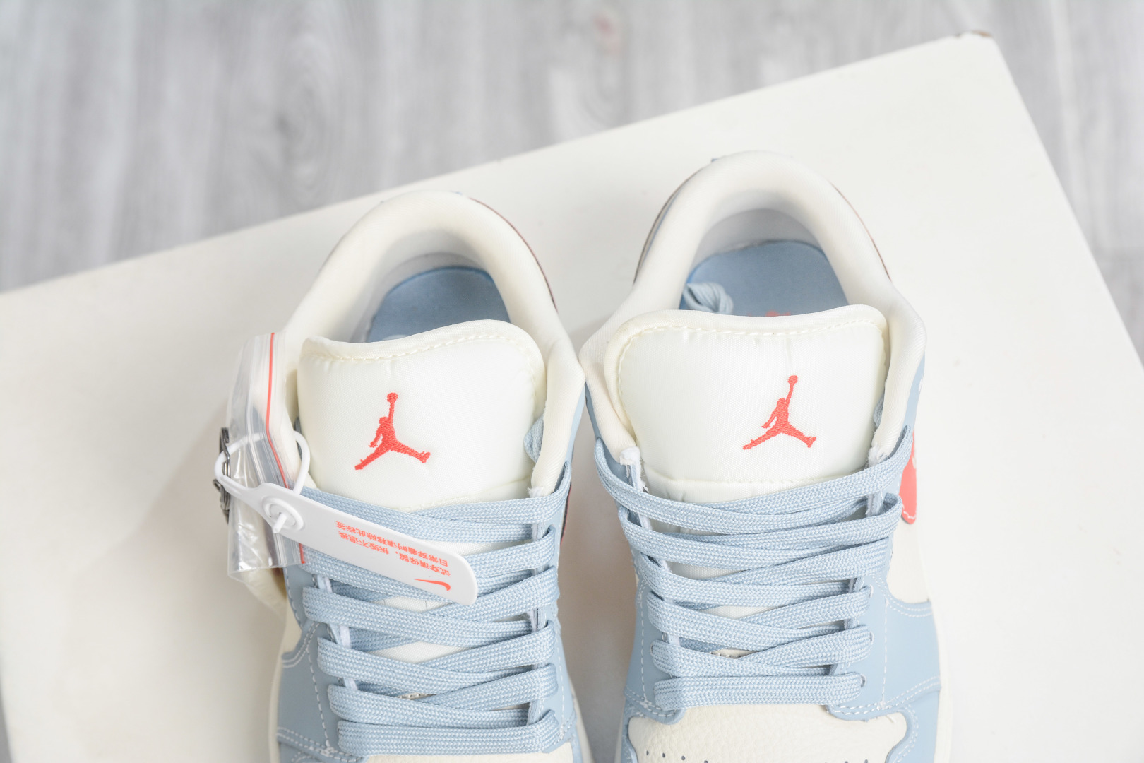 Air Jordan 1 Retro Low x Supreme SUP联名-白浅蓝红钩 QJ1988-012 Air Jordan 1 Retro Low x Supreme SUP联名-白浅蓝红钩 QJ1988-012