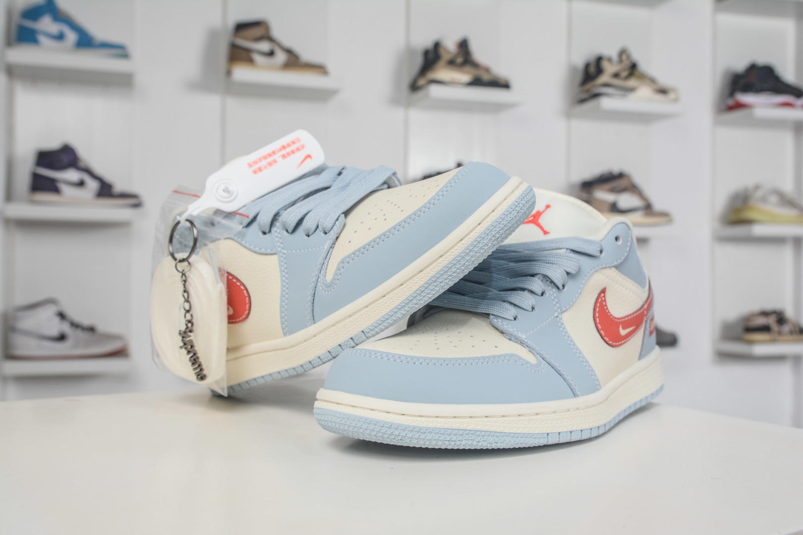 Air Jordan 1 Retro Low x Supreme SUP联名-白浅蓝红钩 QJ1988-012 Air Jordan 1 Retro Low x Supreme SUP联名-白浅蓝红钩 QJ1988-012