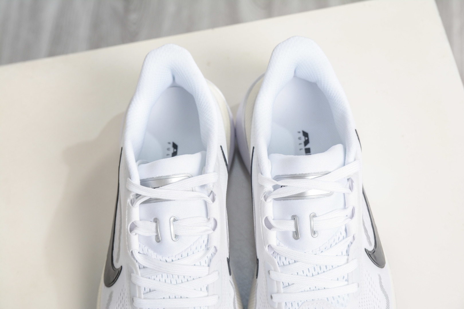 Air Zoom Pegasus 飞马42 IF1688-108