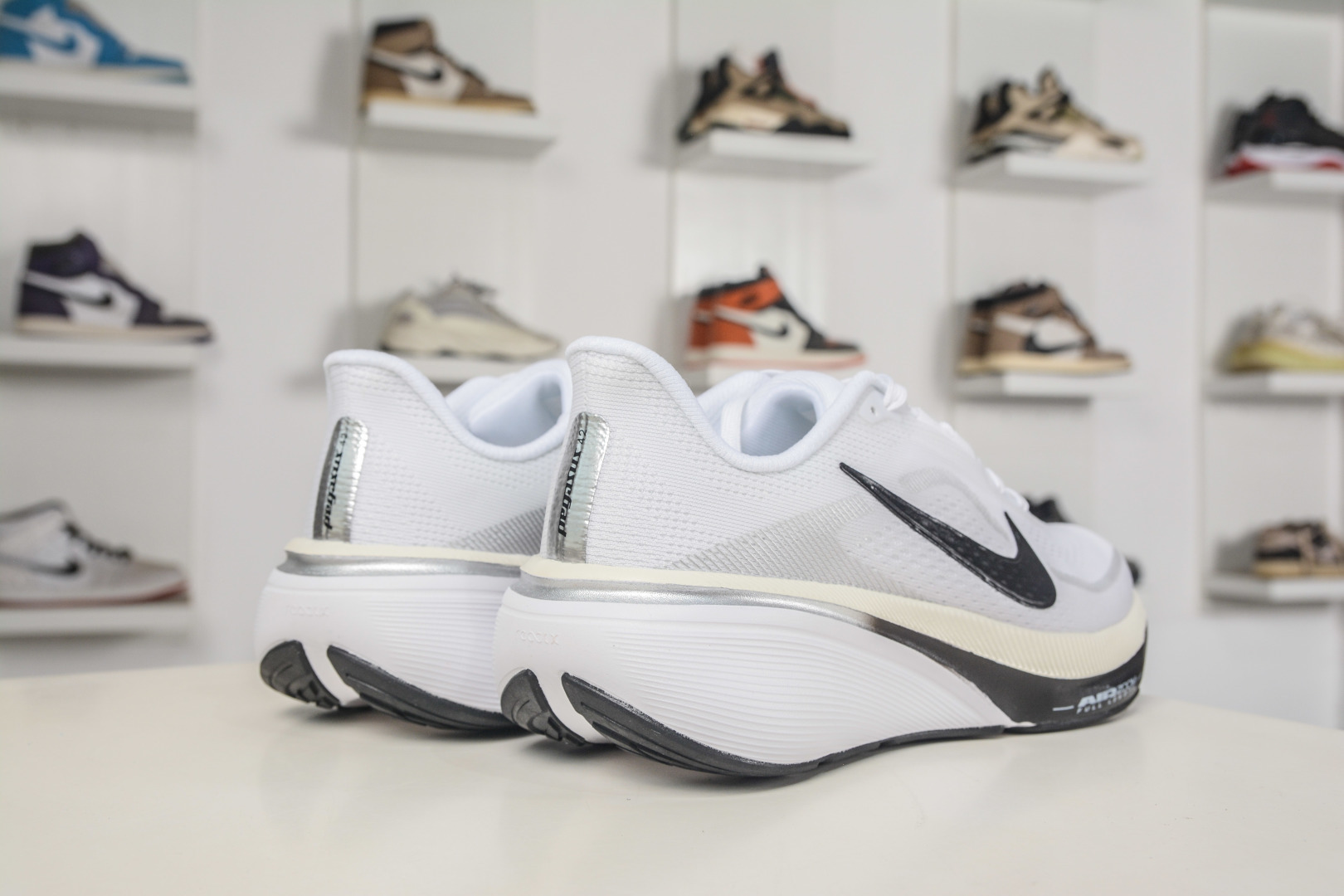 Air Zoom Pegasus 飞马42 IF1688-108
