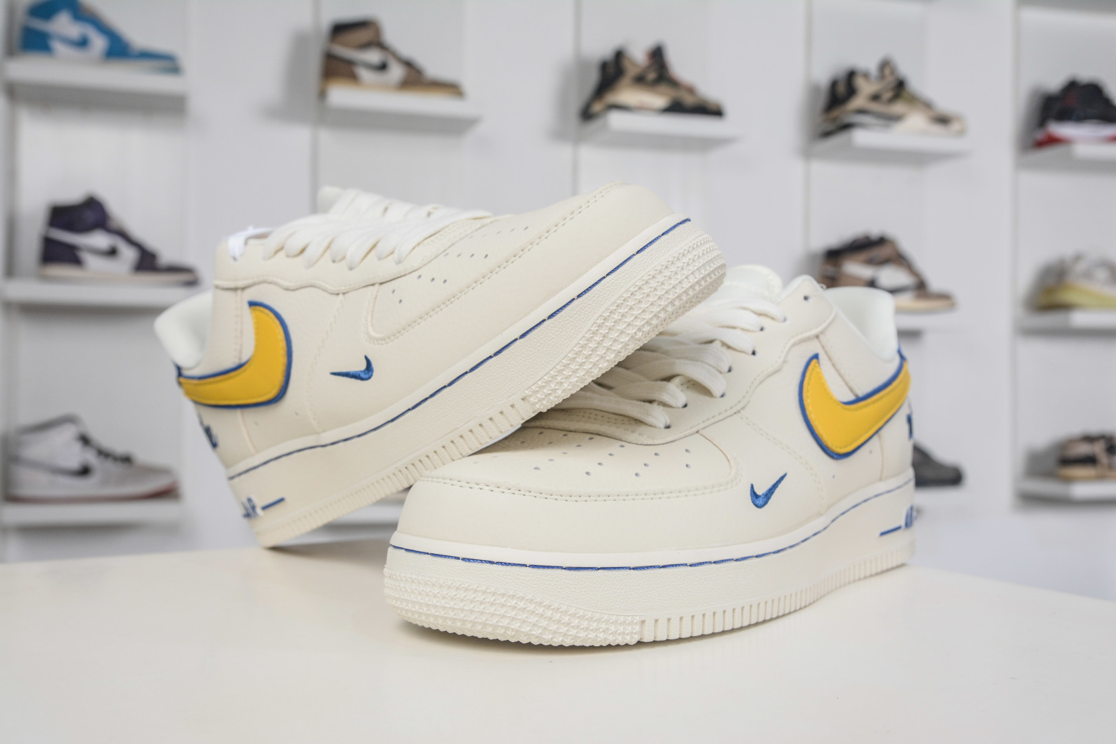 Nike Air Force 1 Low 07 米白黄蓝 FV3694-112 Nike Air Force 1 Low 07 米白黄蓝 FV3694-112