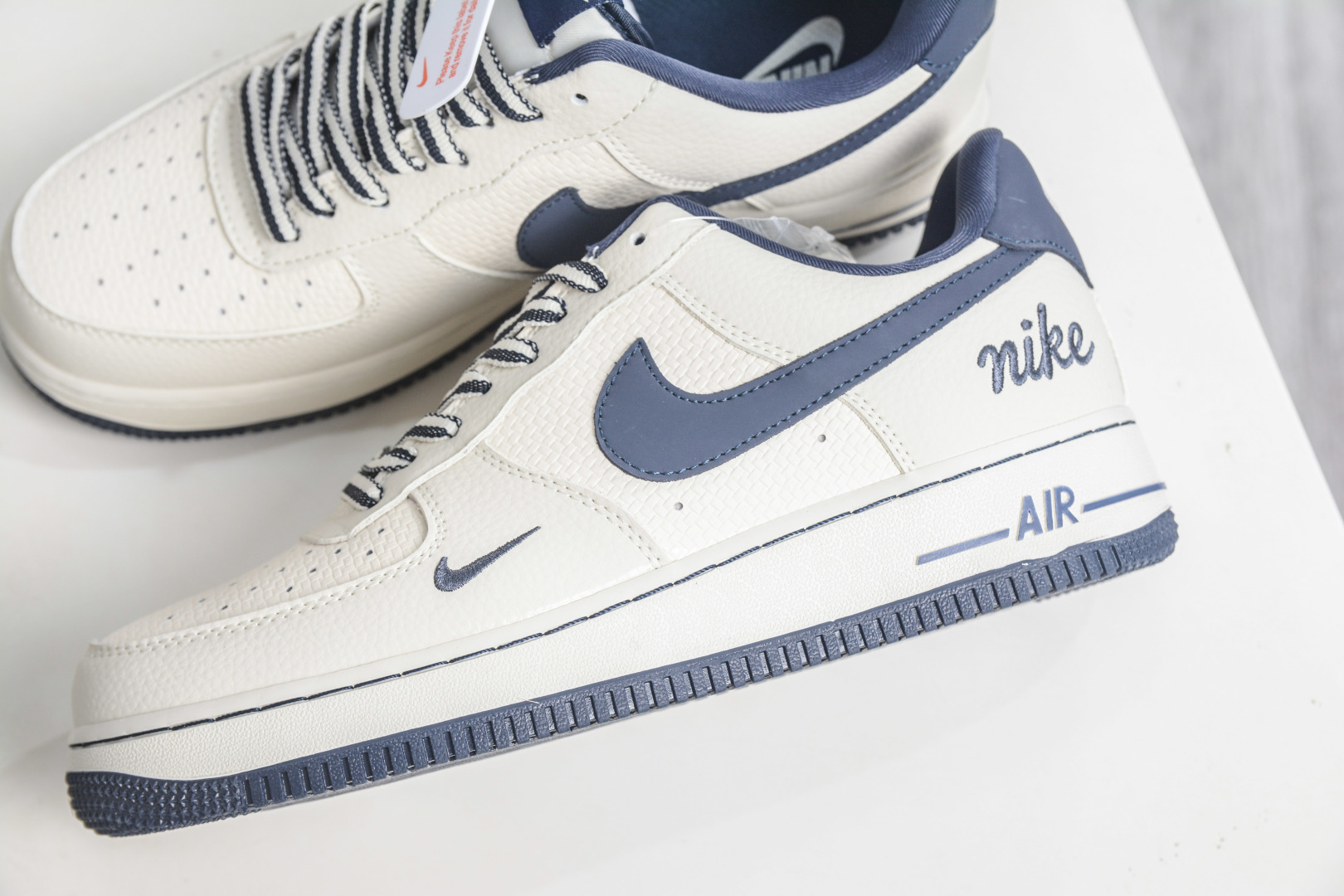 Nike Air Force 1 Low 07 米白藏青 FV3694-110 Nike Air Force 1 Low 07 米白藏青 FV3694-110