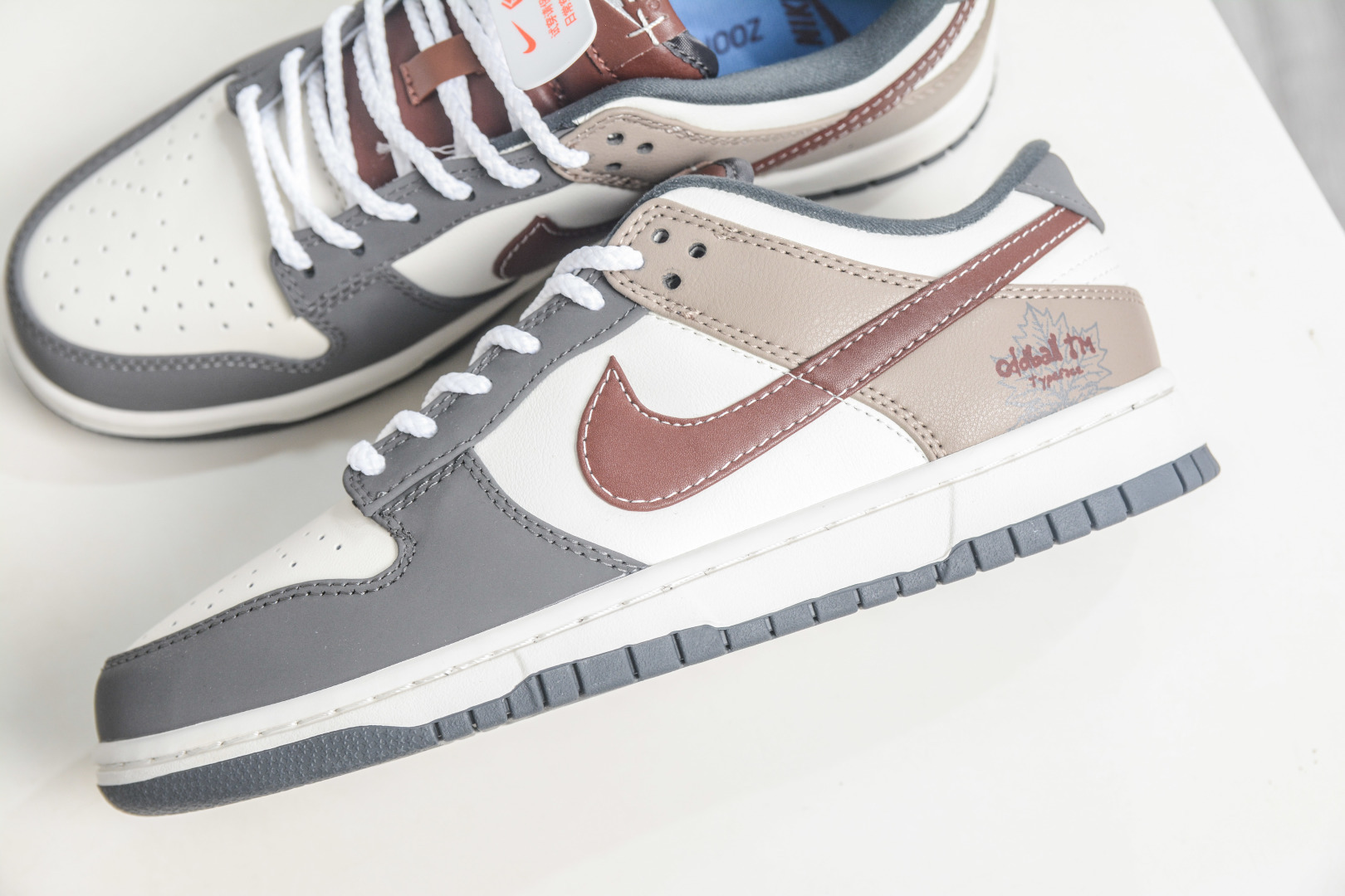 Nike SB Dunk Low 复古枫叶 猛擎制造 灰白棕 IM6670-202 Nike SB Dunk Low 复古枫叶 猛擎制造 灰白棕 IM6670-202