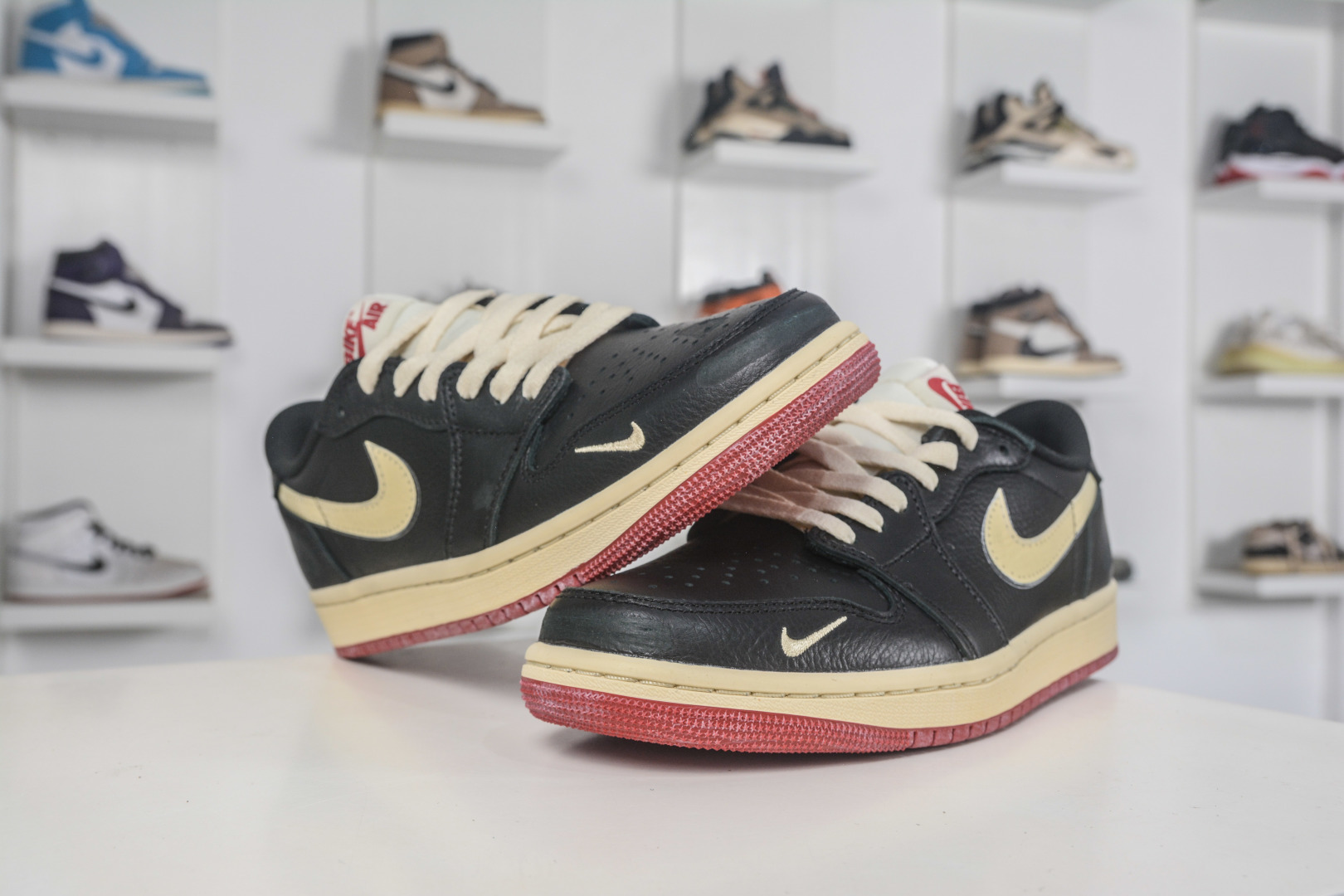 DTNigel Sylvester x Jordan Air Jordan 1 Retro Low Nitro ”Better With Time” 联名白黑红 IB8958-001 DTNigel Sylvester x Jordan Air Jordan 1 Retro Low Nitro ”Better With Time” 联名白黑红 IB8958-001