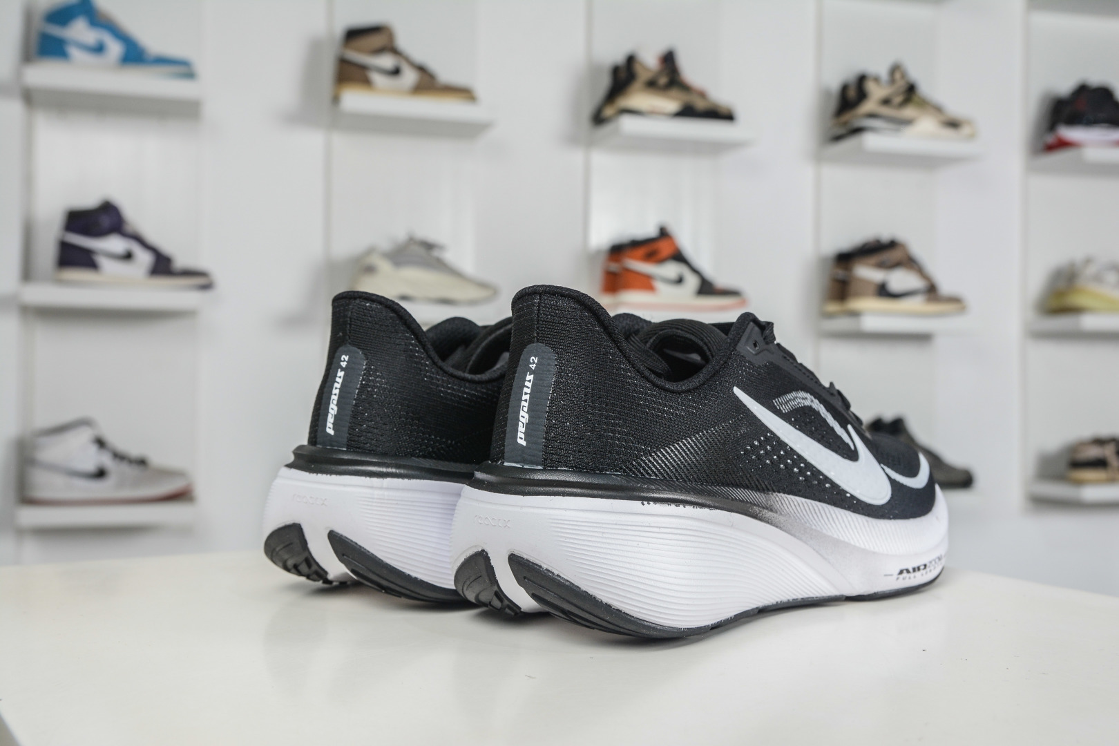 Air Zoom Pegasus 飞马42 IB1873-110 Air Zoom Pegasus 飞马42 IB1873-110