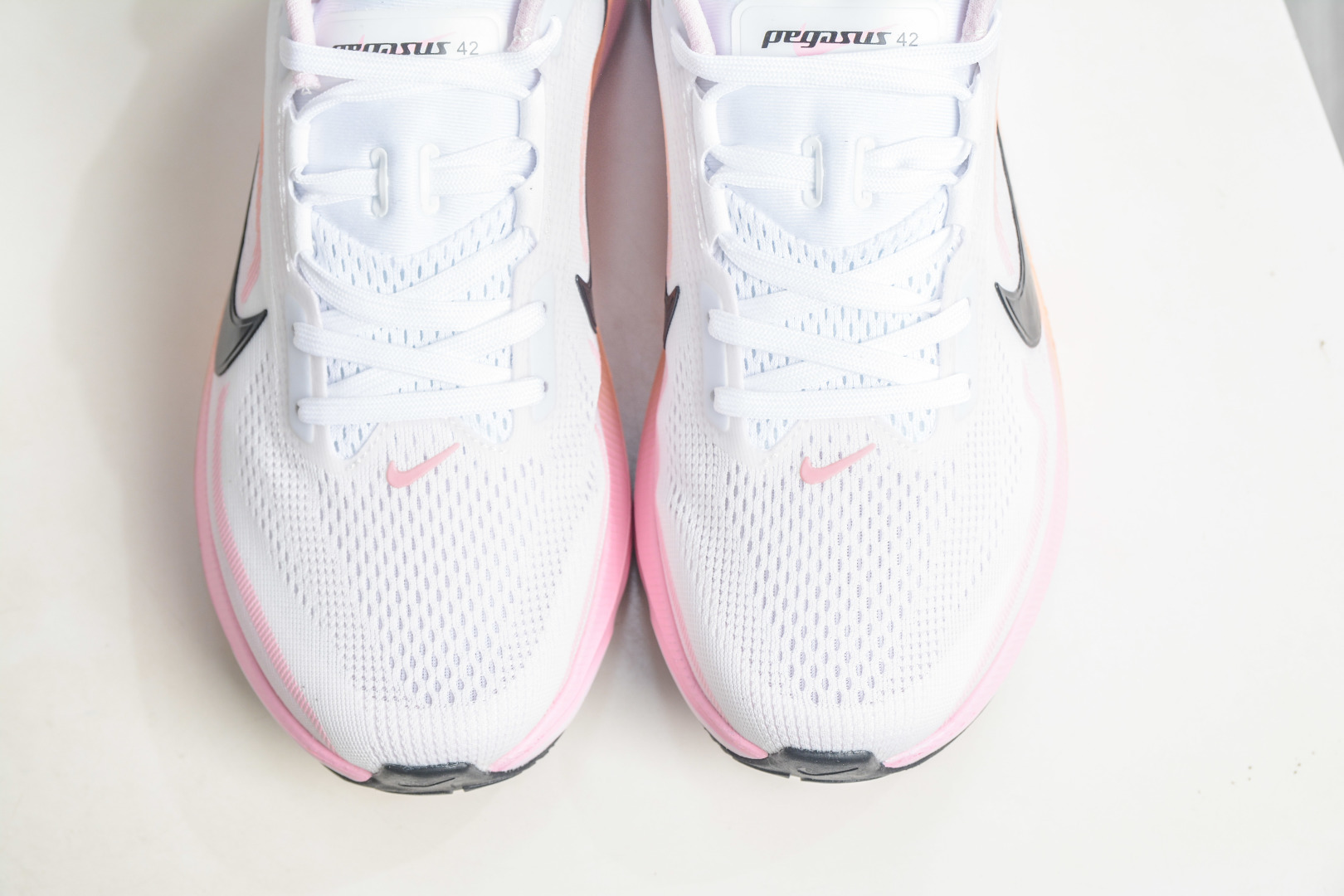Air Zoom Pegasus 飞马42 IW2036-103 Air Zoom Pegasus 飞马42 IW2036-103