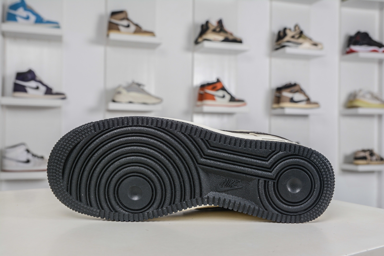 Nike Air Force 1 Low 07 x Louis Vuitton LV联名-米灰棕 DF0188-138 Nike Air Force 1 Low 07 x Louis Vuitton LV联名-米灰棕 DF0188-138