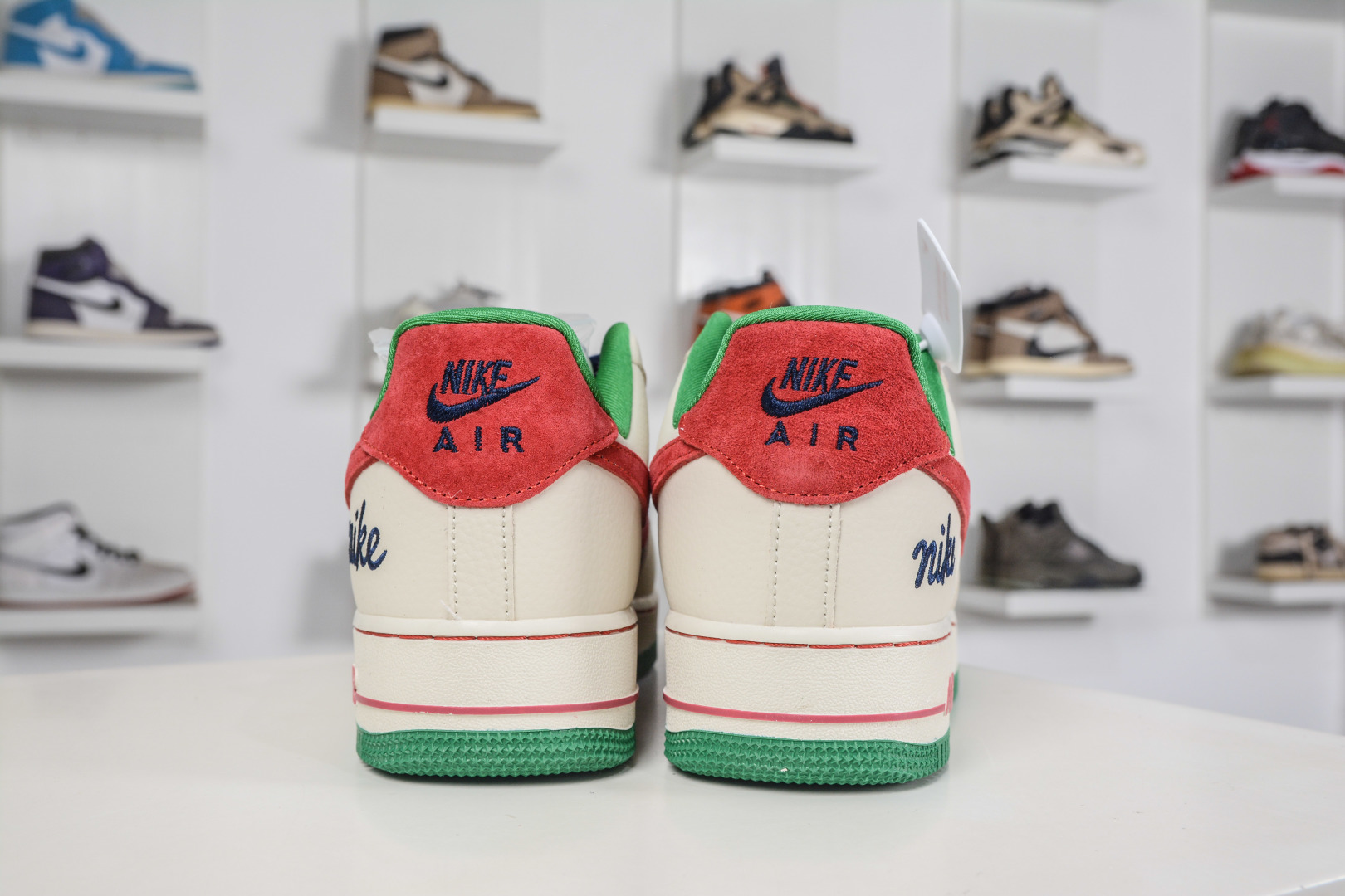 Nike Air Force 1 Low 07 米白绿红 FV3694-108 Nike Air Force 1 Low 07 米白绿红 FV3694-108