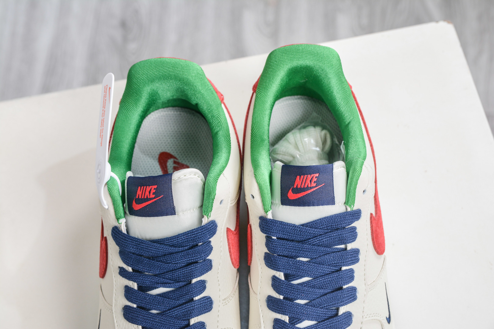 Nike Air Force 1 Low 07 米白绿红 FV3694-108 Nike Air Force 1 Low 07 米白绿红 FV3694-108