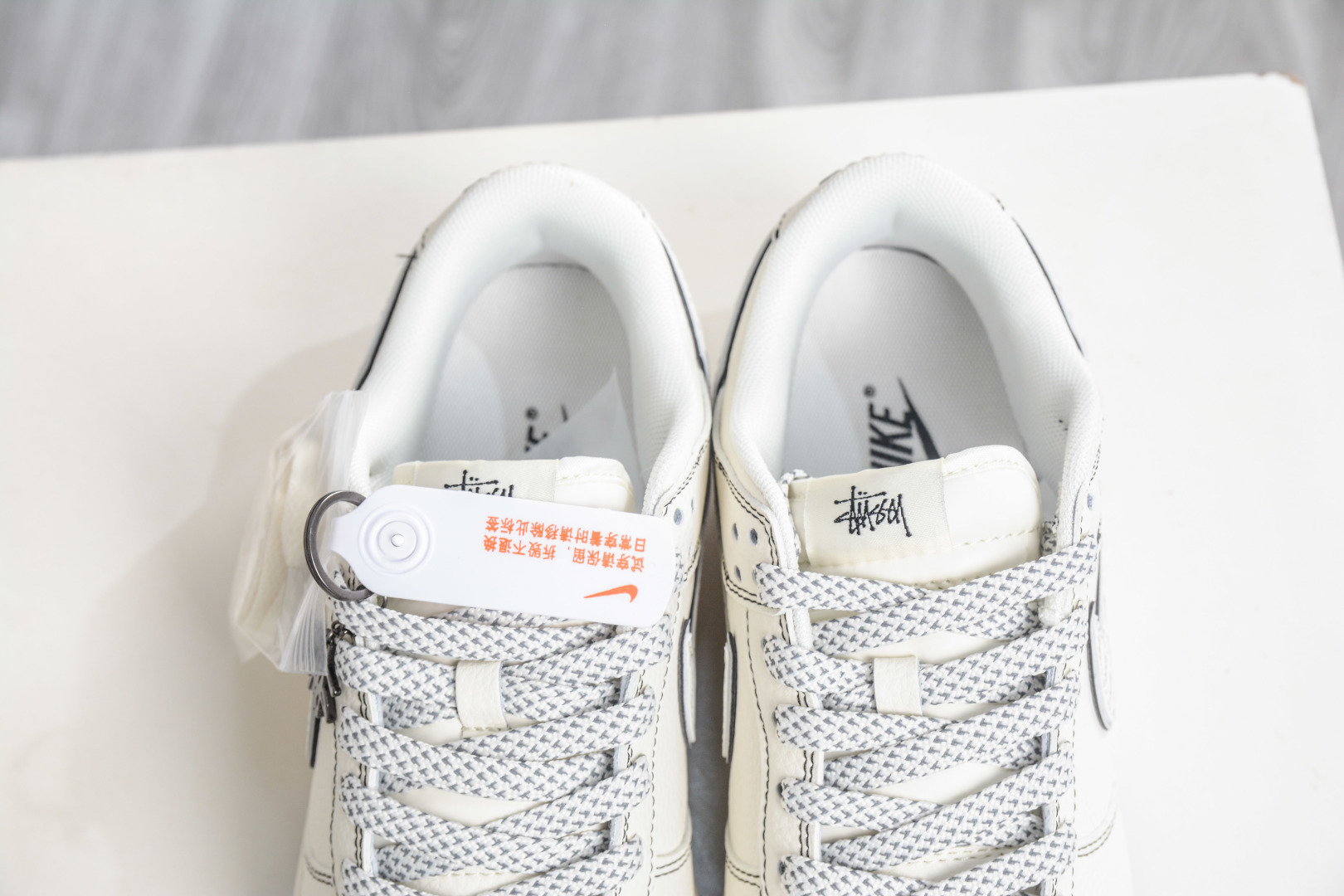 Nike SB Dunk Low X Stussy 斯图西联名-米黑线灰银 HH7518-097 Nike SB Dunk Low X Stussy 斯图西联名-米黑线灰银 HH7518-097