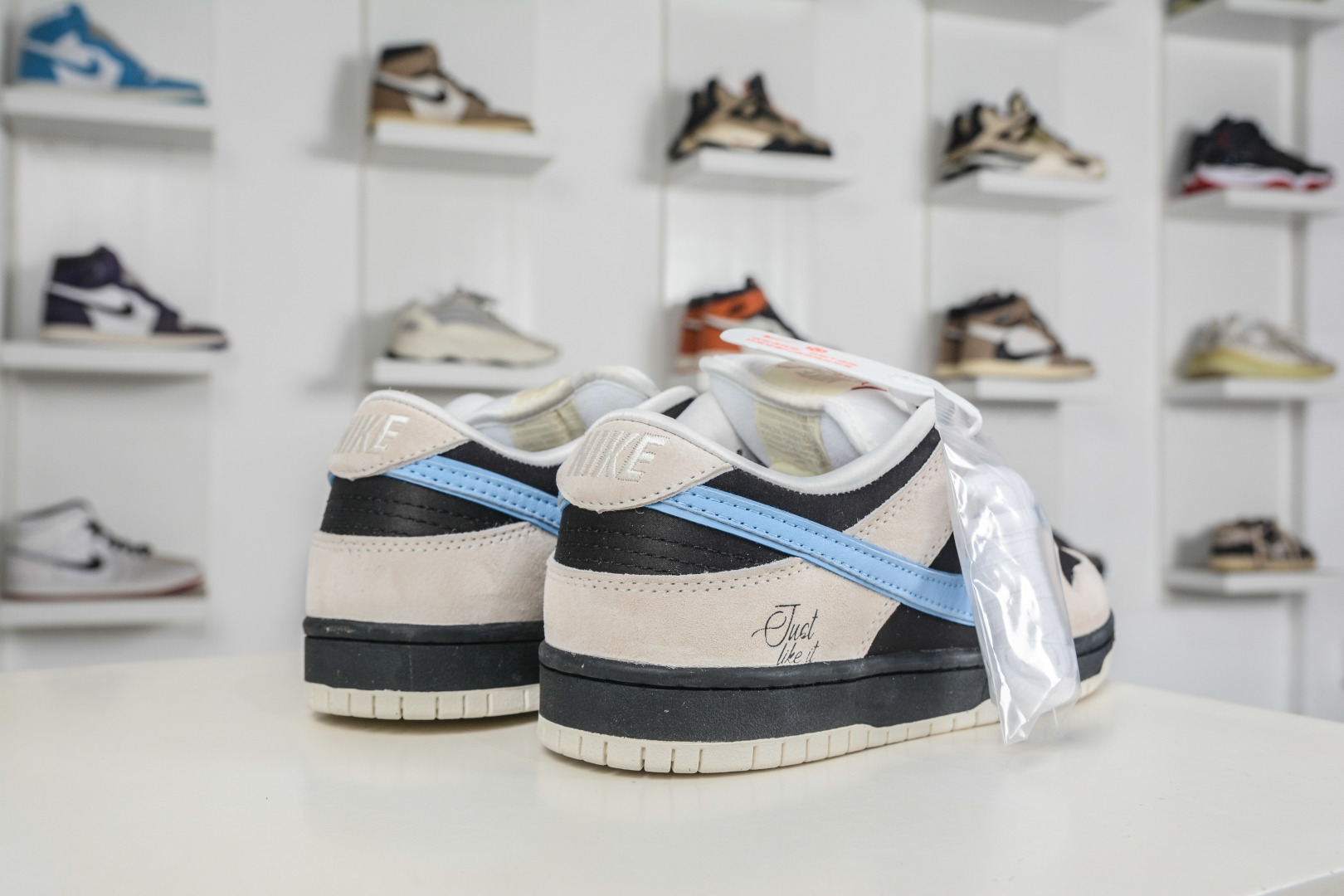 Nike SB Dunk Low 海豚 TMS 西海岸 多巴胺 黑灰蓝 FZ5645-100 Nike SB Dunk Low 海豚 TMS 西海岸 多巴胺 黑灰蓝 FZ5645-100