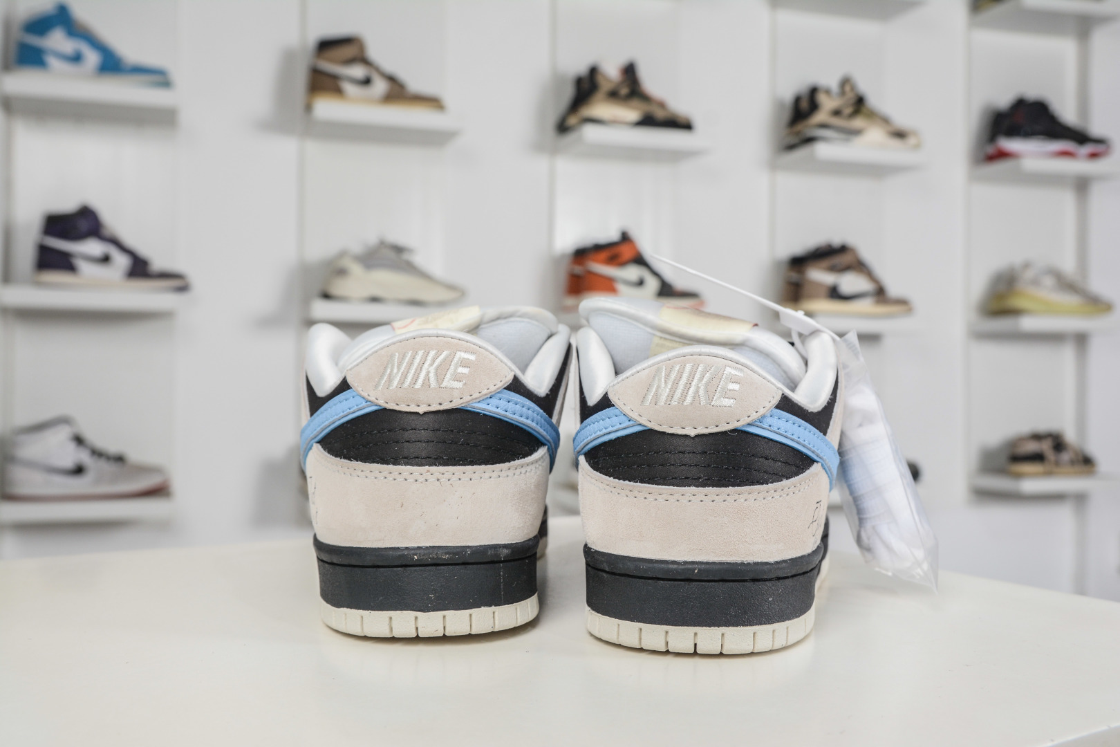 Nike SB Dunk Low 海豚 TMS 西海岸 多巴胺 黑灰蓝 FZ5645-100 Nike SB Dunk Low 海豚 TMS 西海岸 多巴胺 黑灰蓝 FZ5645-100