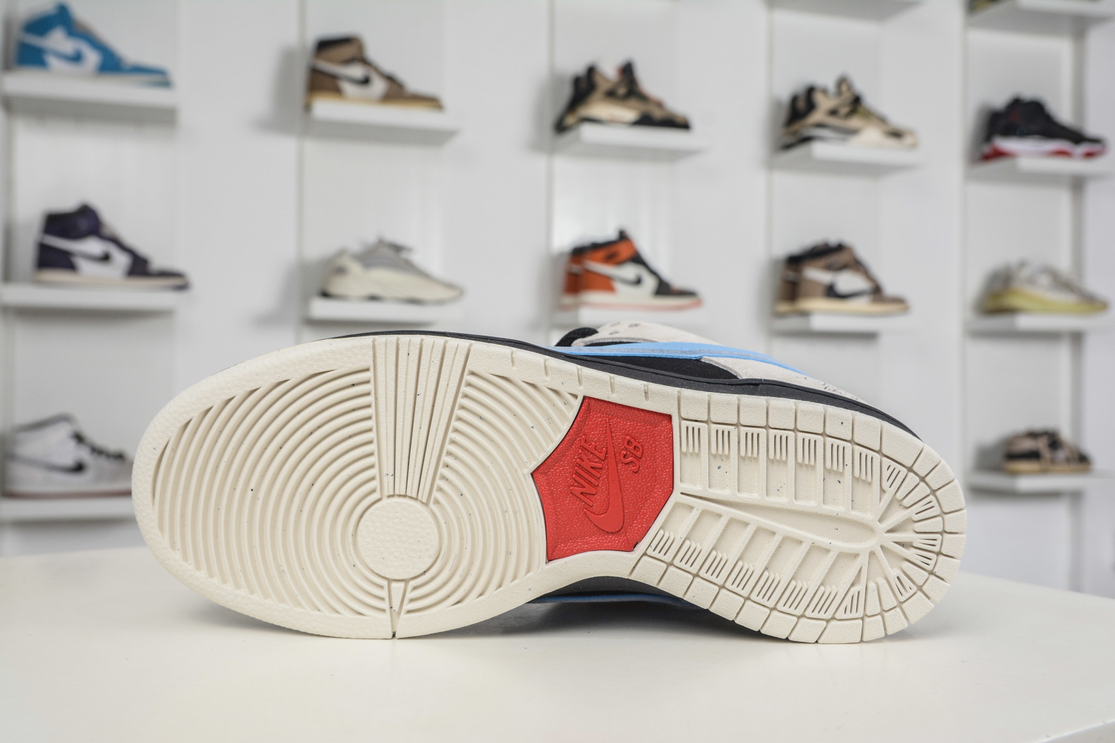 Nike SB Dunk Low 海豚 TMS 西海岸 多巴胺 黑灰蓝 FZ5645-100 Nike SB Dunk Low 海豚 TMS 西海岸 多巴胺 黑灰蓝 FZ5645-100