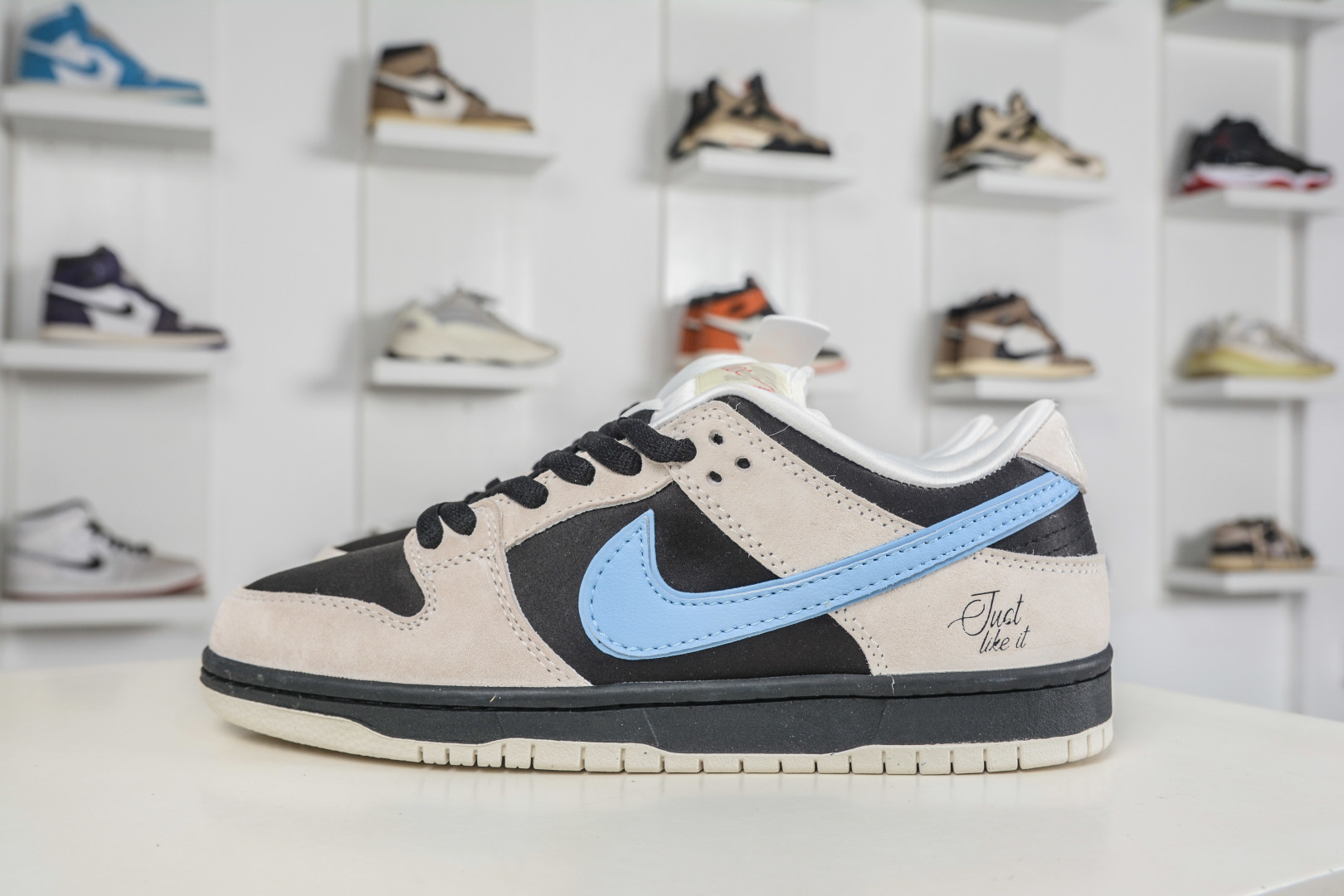 Nike SB Dunk Low 海豚 TMS 西海岸 多巴胺 黑灰蓝 FZ5645-100 Nike SB Dunk Low 海豚 TMS 西海岸 多巴胺 黑灰蓝 FZ5645-100