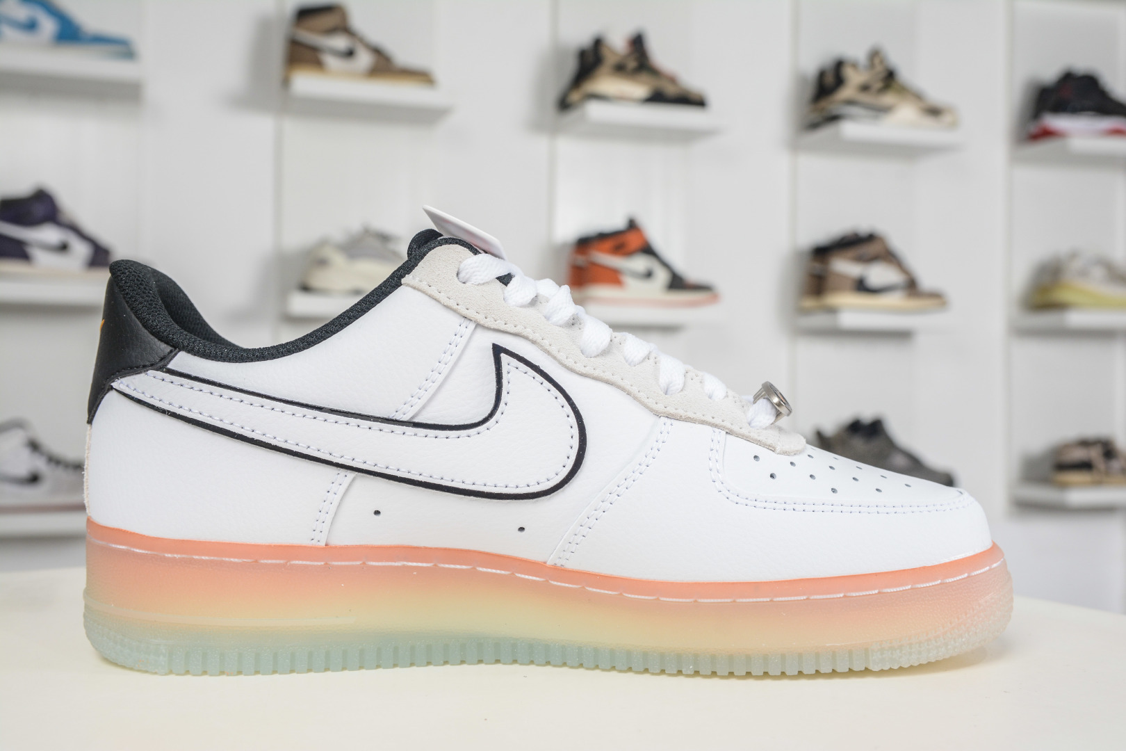 HY版NK Air Force 1 '07 Low 白黑渐变橙 IQ0228-100 HY版NK Air Force 1 '07 Low 白黑渐变橙 IQ0228-100