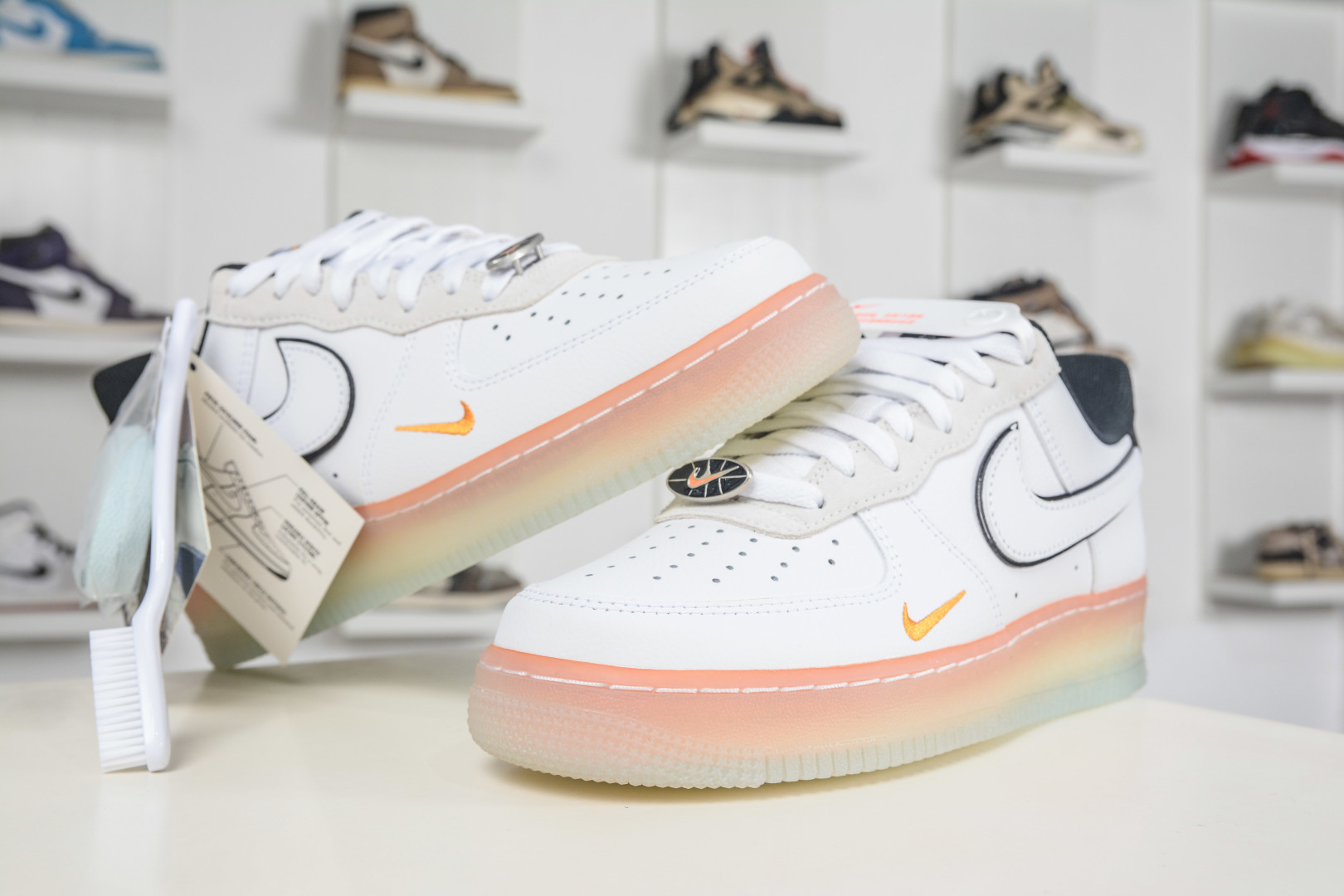 HY版NK Air Force 1 '07 Low 白黑渐变橙 IQ0228-100 HY版NK Air Force 1 '07 Low 白黑渐变橙 IQ0228-100