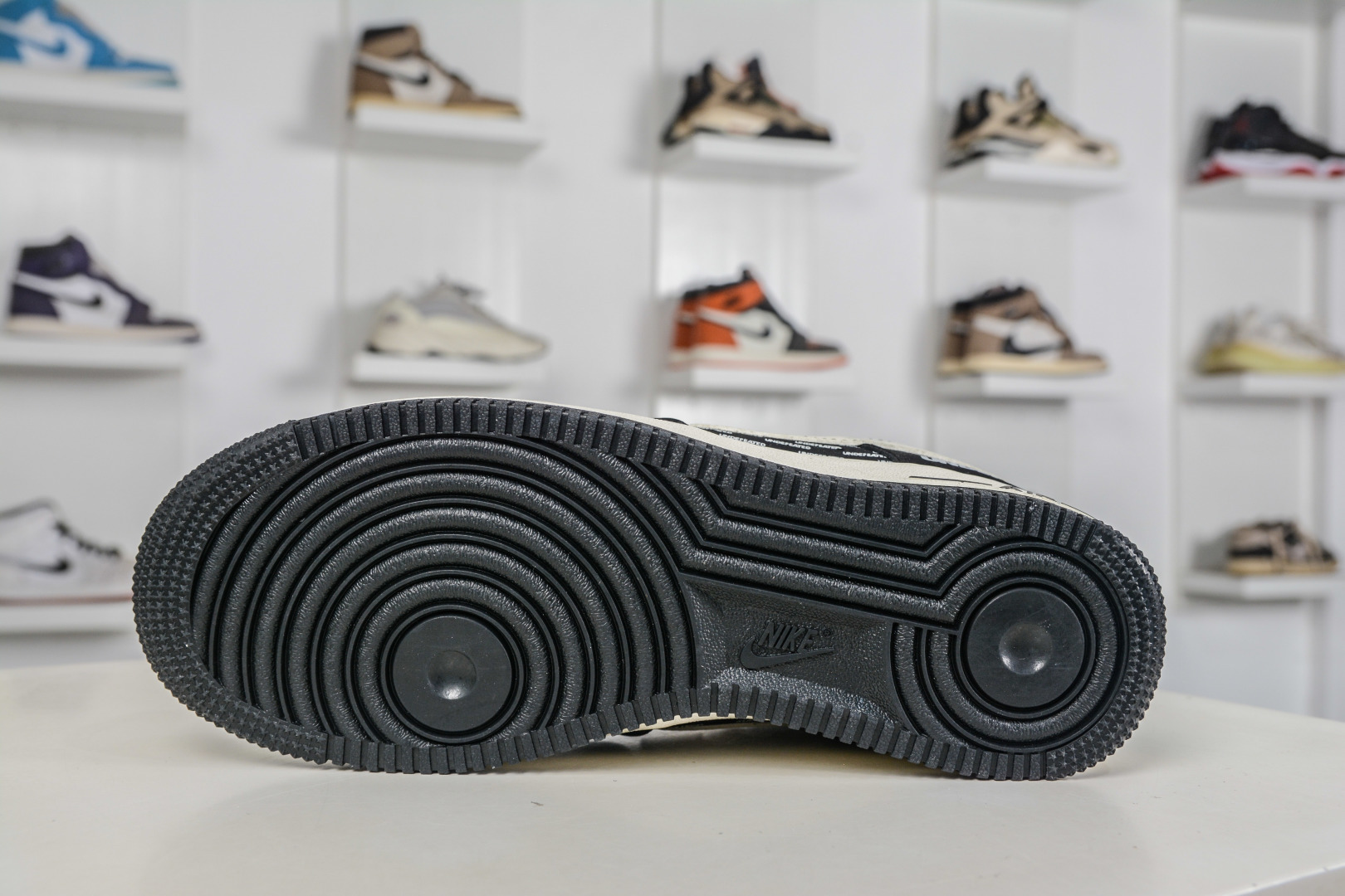 Nike Air Force 1 Low 07 x UNDEFEATED UND联名-黑白 DW8806-004 Nike Air Force 1 Low 07 x UNDEFEATED UND联名-黑白 DW8806-004