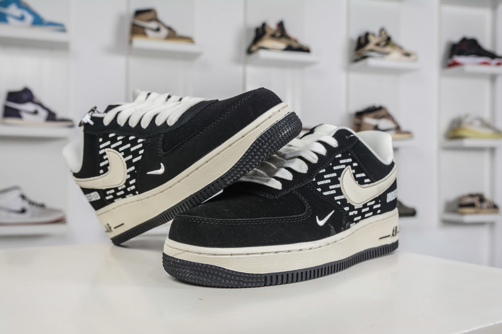 Nike Air Force 1 Low 07 x UNDEFEATED UND联名-黑白 DW8806-004 Nike Air Force 1 Low 07 x UNDEFEATED UND联名-黑白 DW8806-004
