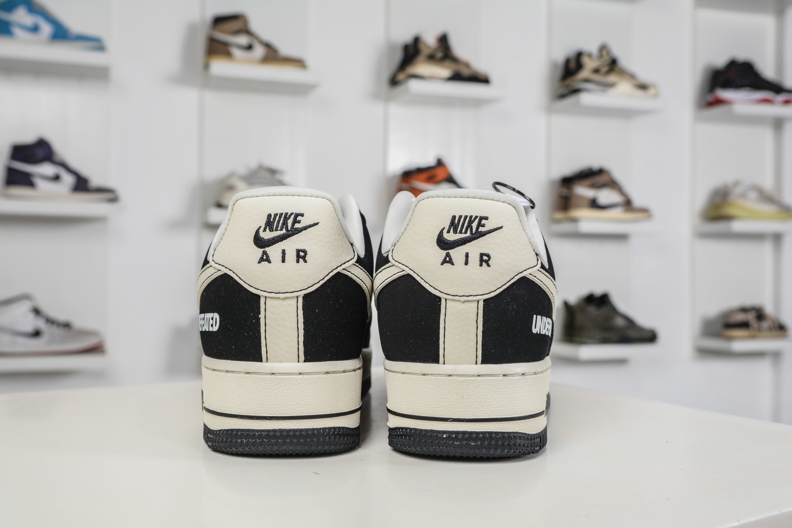 Nike Air Force 1 Low 07 x UNDEFEATED UND联名-黑白 DW8806-004 Nike Air Force 1 Low 07 x UNDEFEATED UND联名-黑白 DW8806-004
