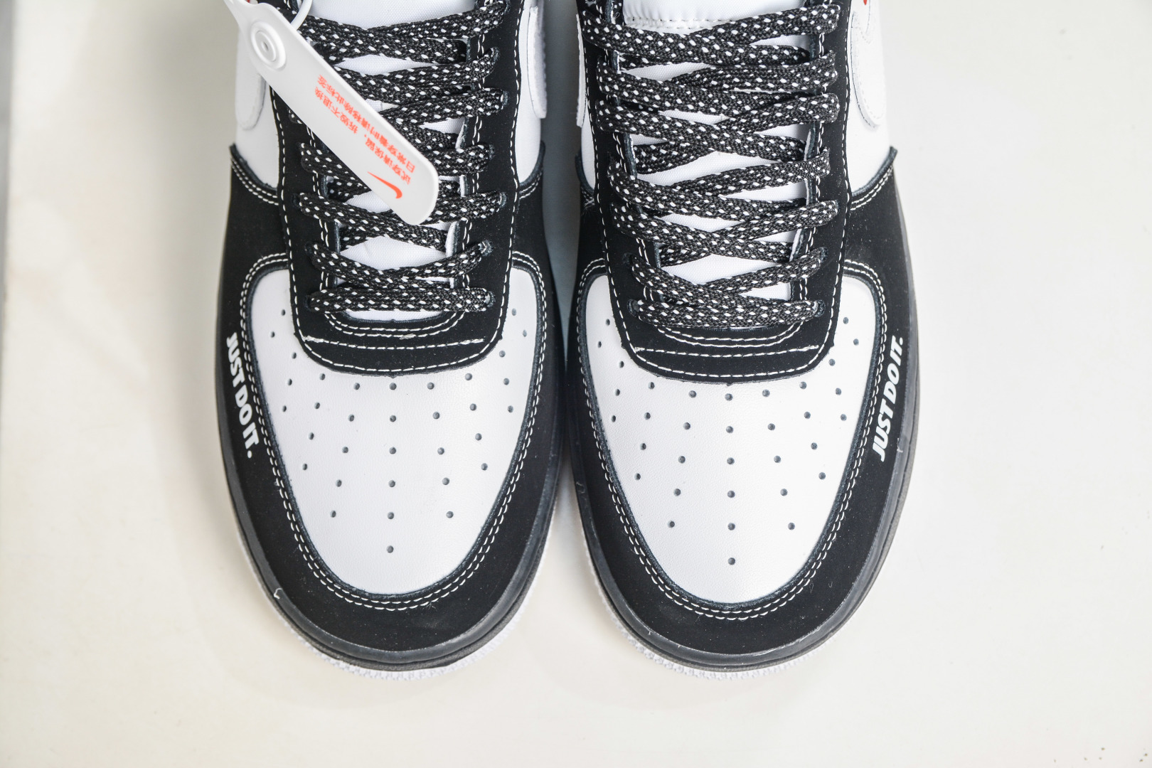 Nike Air Force 1 Low 07 x Supreme SUP联名-白黑 KJ1688-027 Nike Air Force 1 Low 07 x Supreme SUP联名-白黑 KJ1688-027