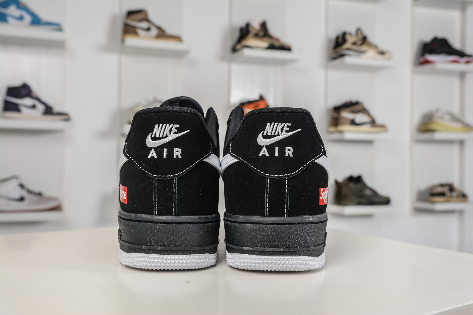 Nike Air Force 1 Low 07 x Supreme SUP联名-白黑 KJ1688-027 Nike Air Force 1 Low 07 x Supreme SUP联名-白黑 KJ1688-027