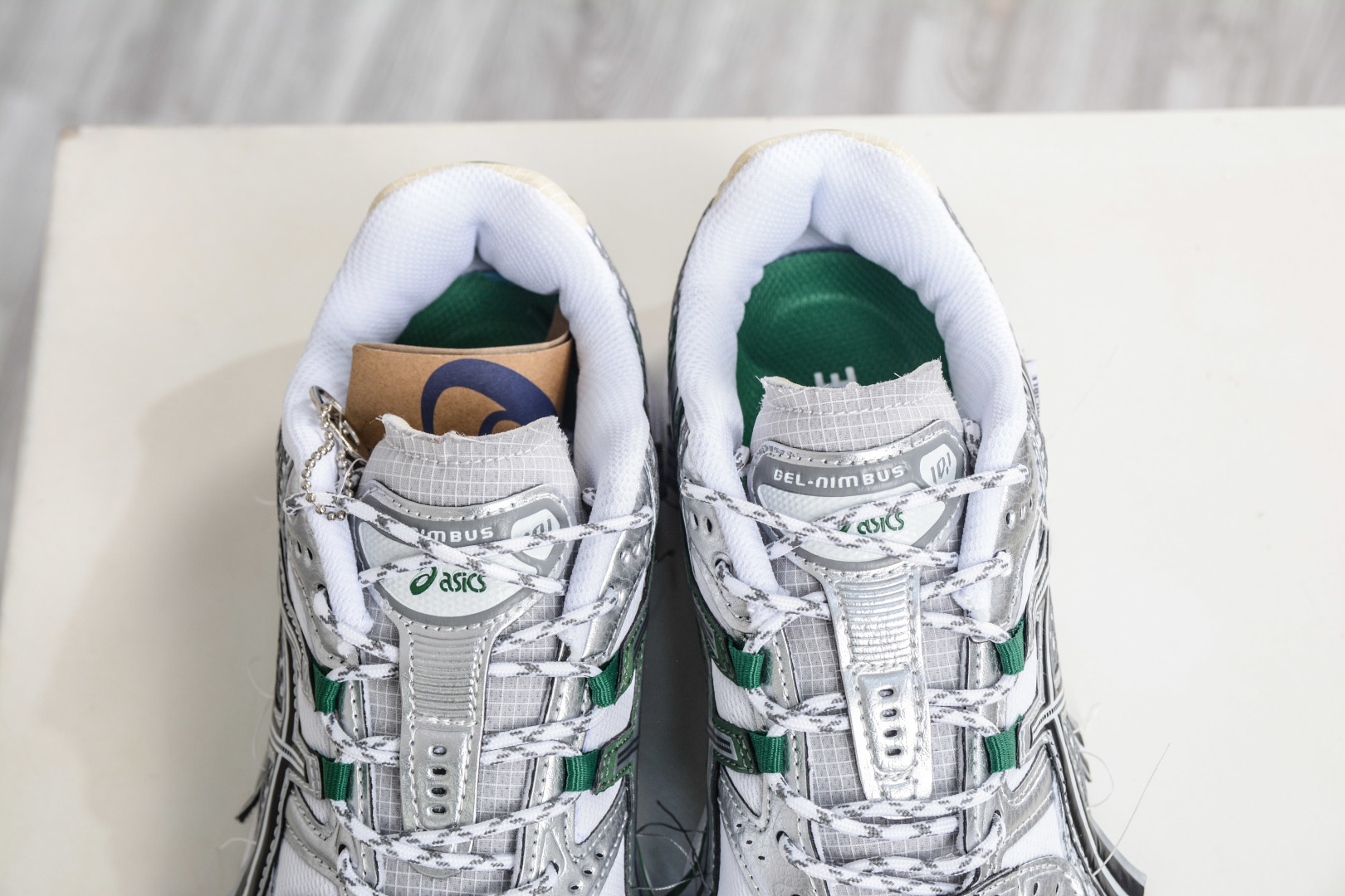 ASICS Gel-Nimbus 10.1 亚瑟士雨云10.1代系列轻量缓震休闲运动跑步鞋 1203A814-020 ASICS Gel-Nimbus 10.1 亚瑟士雨云10.1代系列轻量缓震休闲运动跑步鞋 1203A814-020