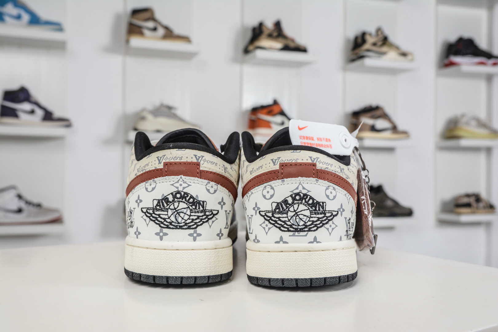 Air Jordan x Louis Vuitton AJ1 Low AJ1 低帮LV联名-灰白棕 QL1988-007 Air Jordan x Louis Vuitton AJ1 Low AJ1 低帮LV联名-灰白棕 QL1988-007