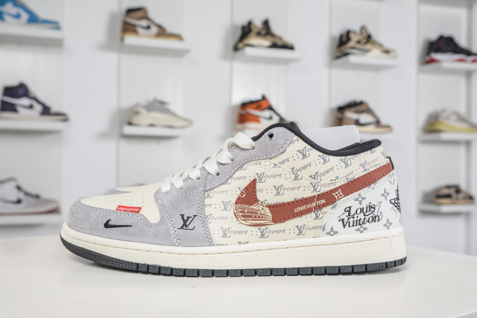 Air Jordan x Louis Vuitton AJ1 Low AJ1 低帮LV联名-灰白棕 QL1988-007 Air Jordan x Louis Vuitton AJ1 Low AJ1 低帮LV联名-灰白棕 QL1988-007
