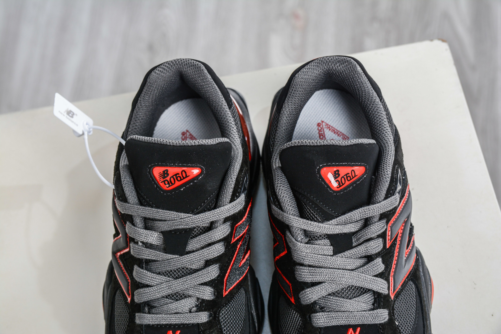 T版新百伦New Balance NB9060 黑红 GC9060JR T版新百伦New Balance NB9060 黑红 GC9060JR