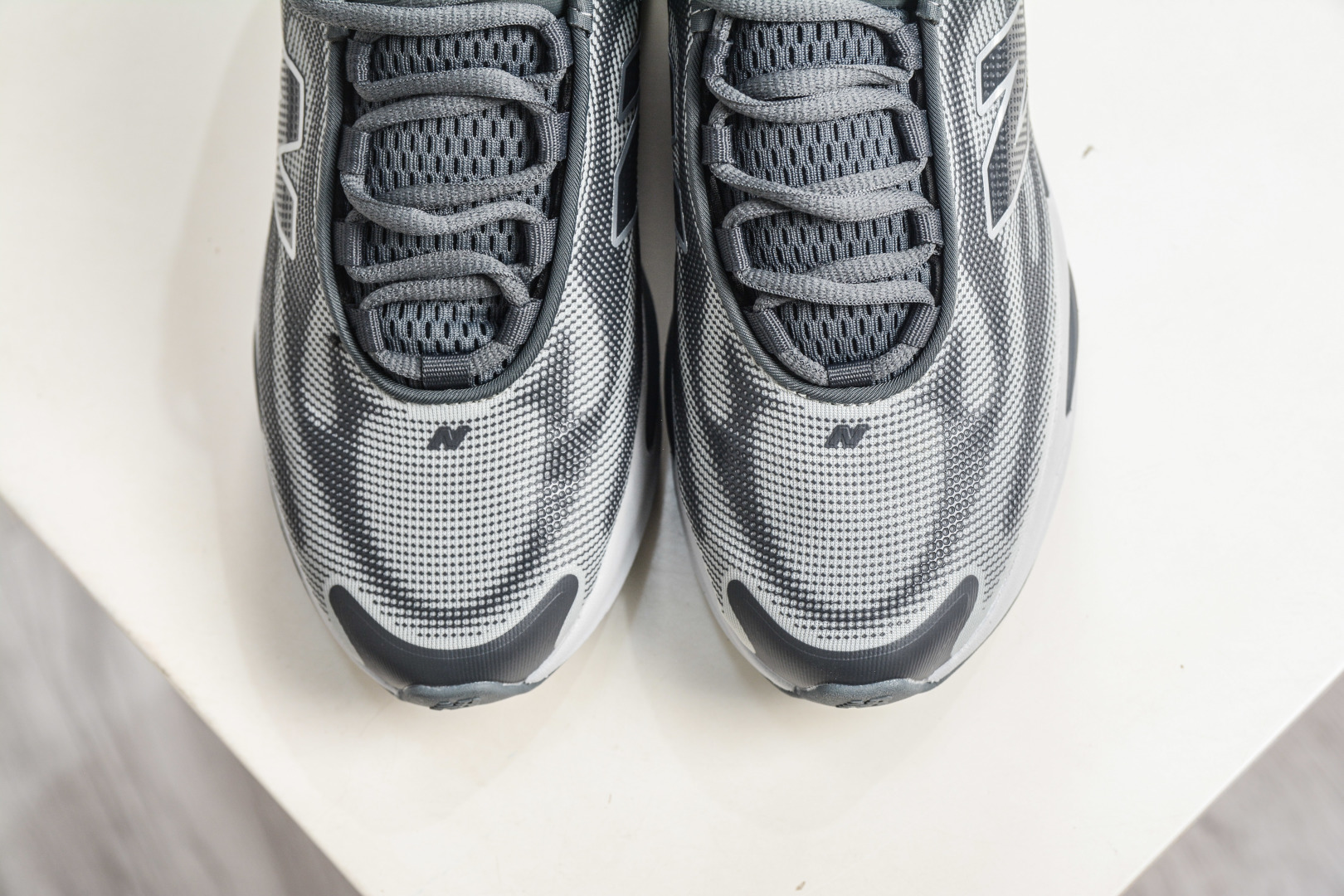 New Balance NB AC Runner 舒适贴合支撑跑步鞋 MACR17CG New Balance NB AC Runner 舒适贴合支撑跑步鞋 MACR17CG